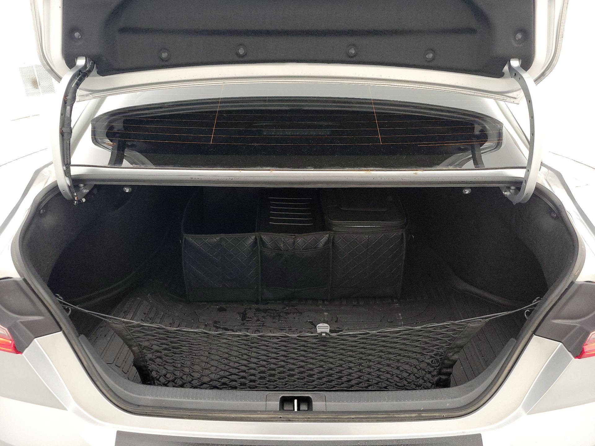 Thumbnail: 2025 Toyota Camry - 20