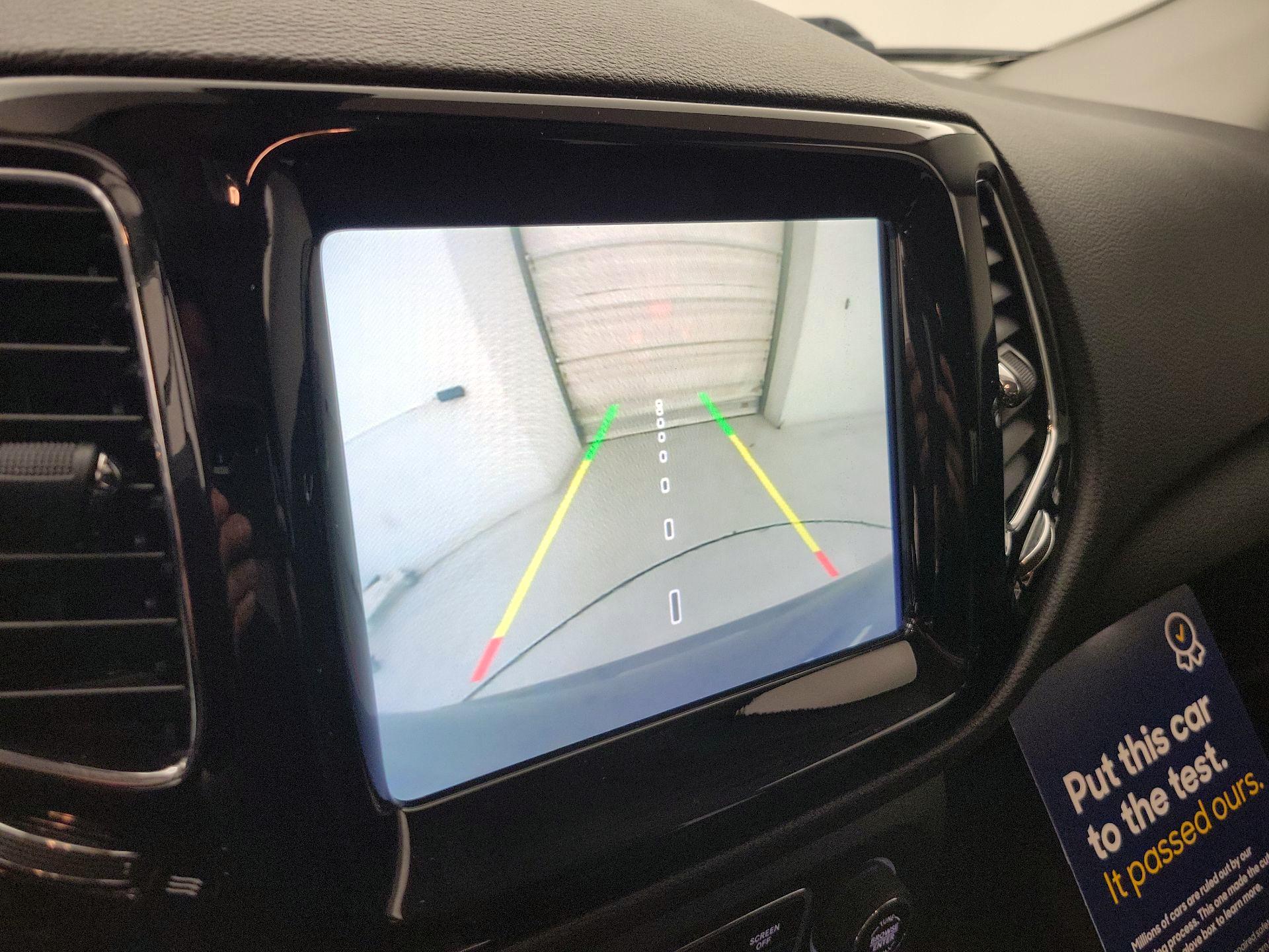 Thumbnail: 2020 Jeep Compass - 14