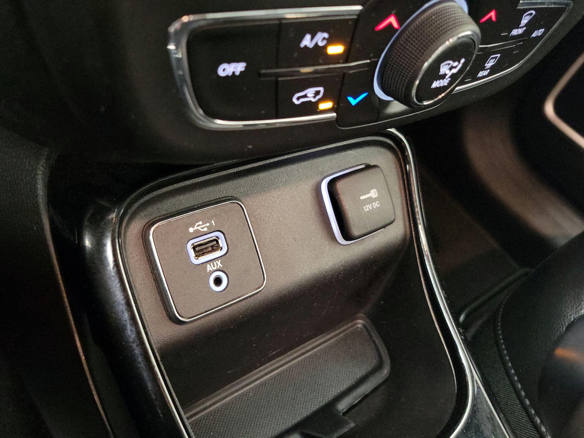 Thumbnail: 2020 Jeep Compass - 18