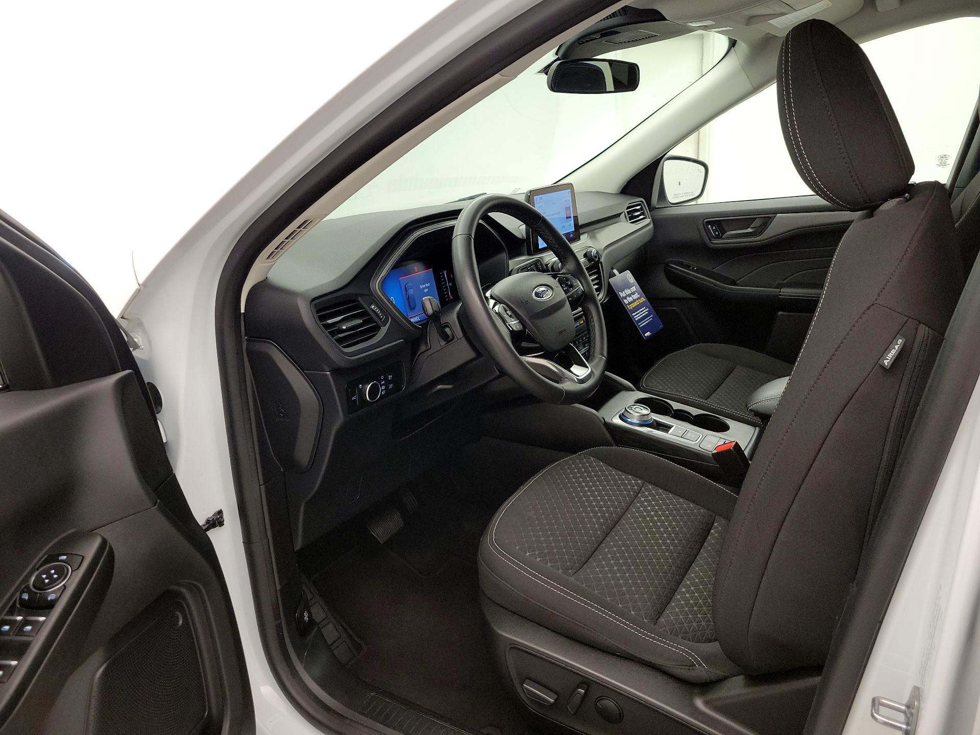 Thumbnail: 2023 Ford Escape - 11