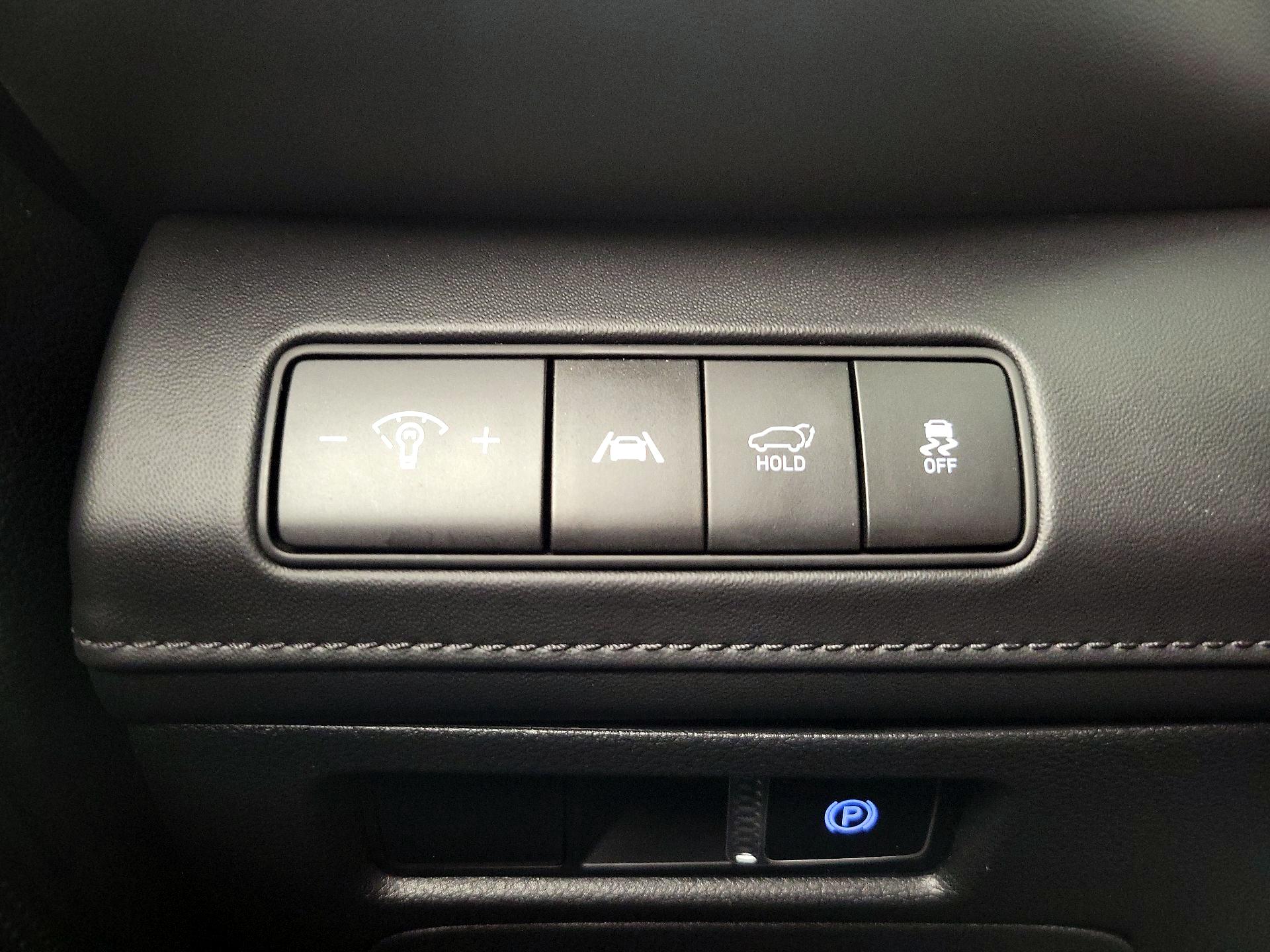 Thumbnail: 2023 Hyundai Santa Fe - 13