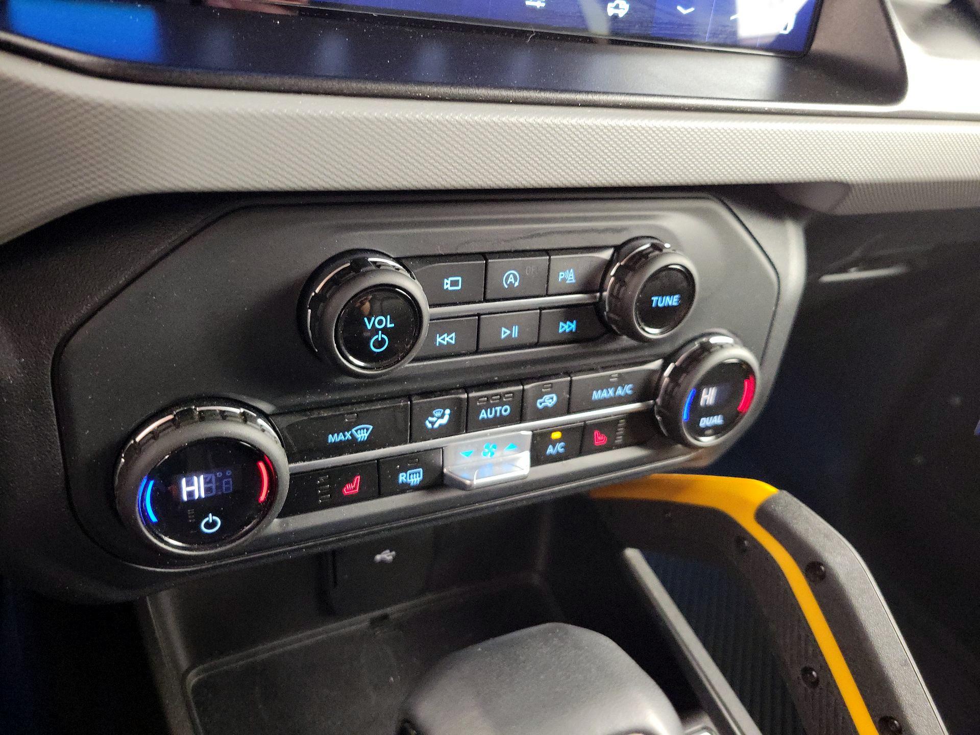 Thumbnail: 2023 Ford Bronco - 17