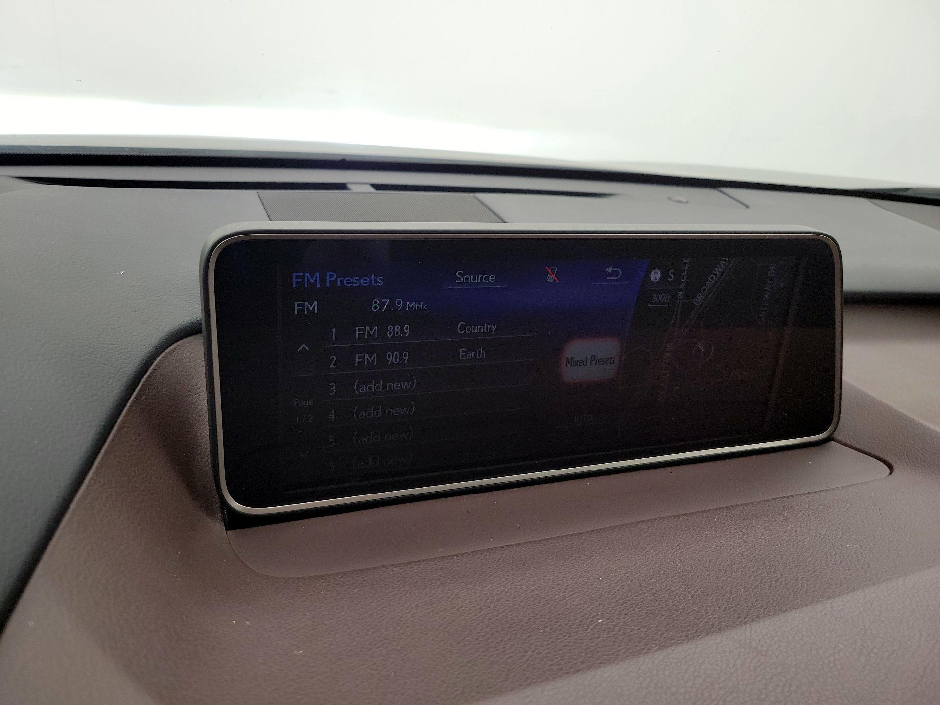 Thumbnail: 2017 Lexus RX - 16