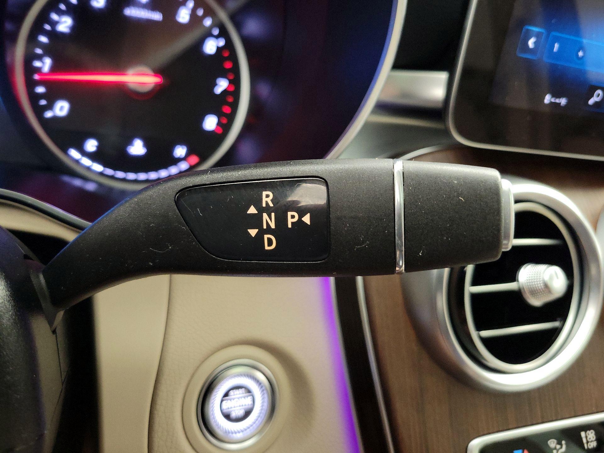 Thumbnail: 2020 Mercedes-Benz GLC - 17