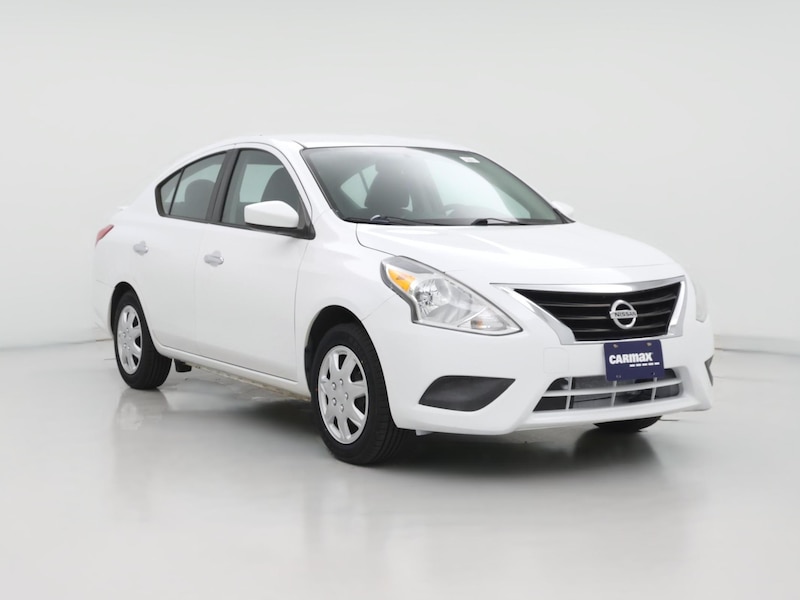 2017 Nissan Versa SV -
                  Overland Park, KS