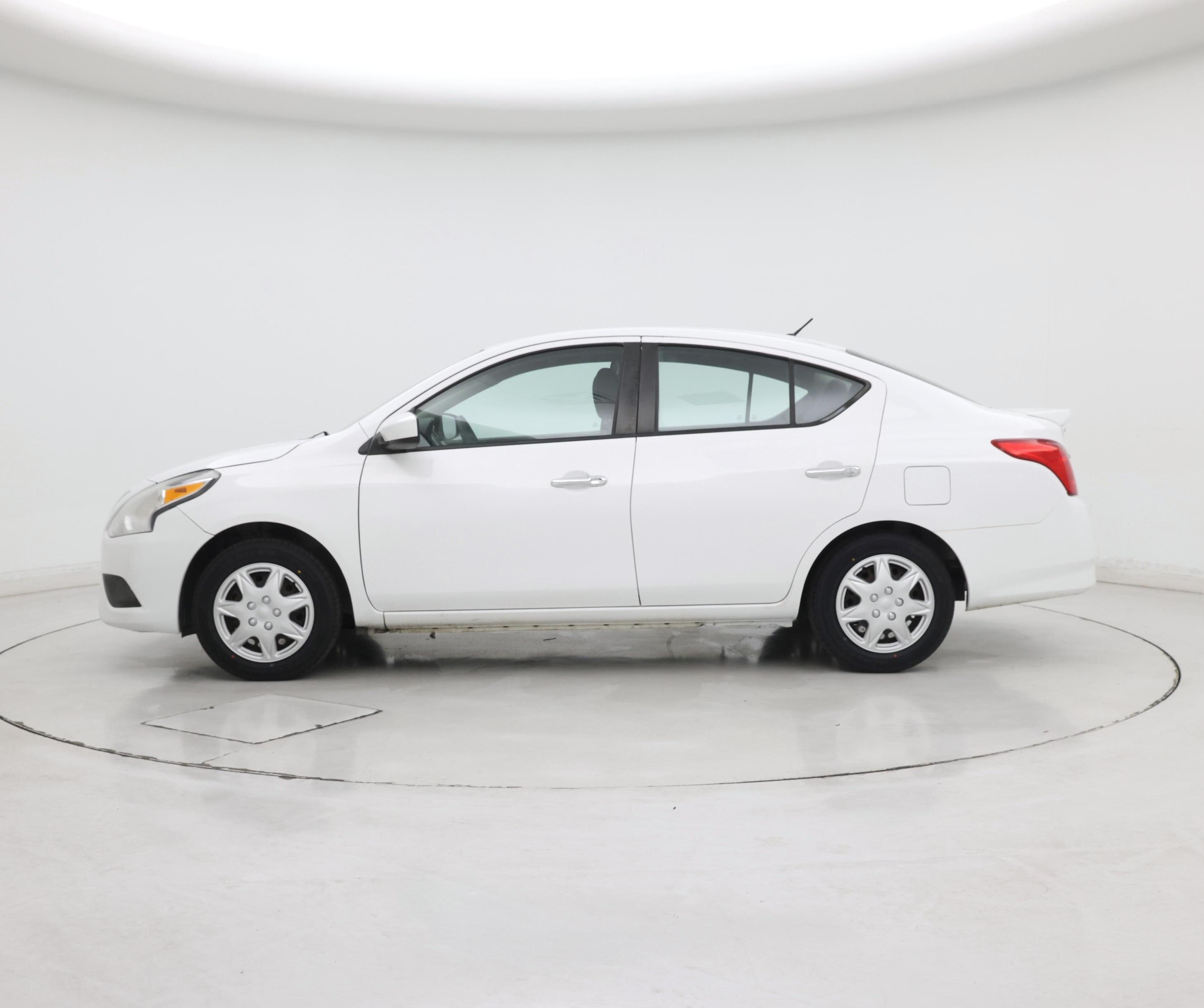 Thumbnail: 2017 Nissan Versa - 3