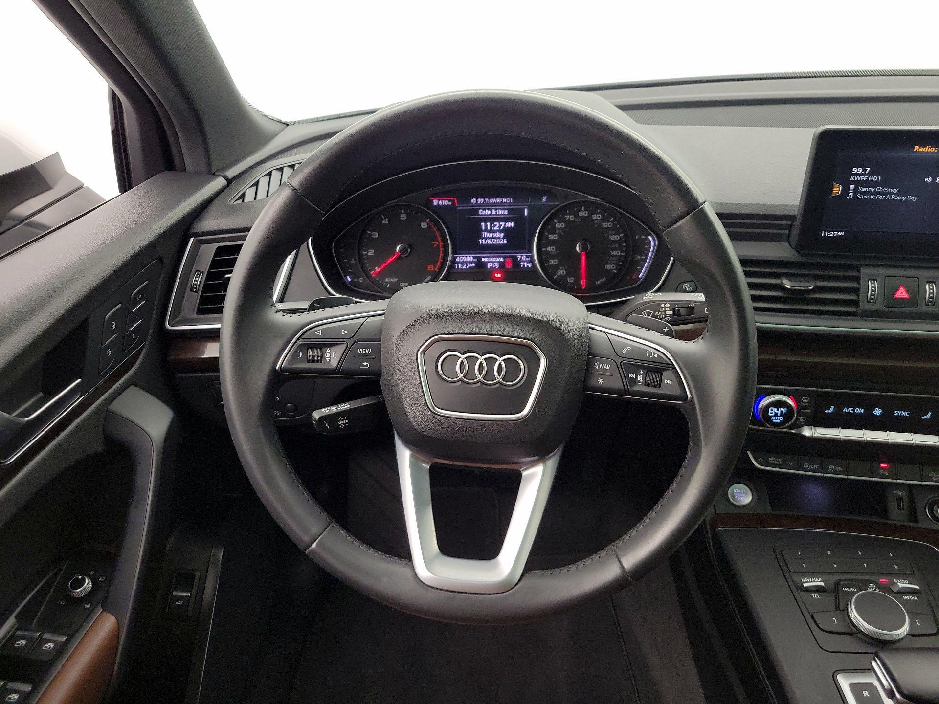 Thumbnail: 2020 Audi Q5 - 10