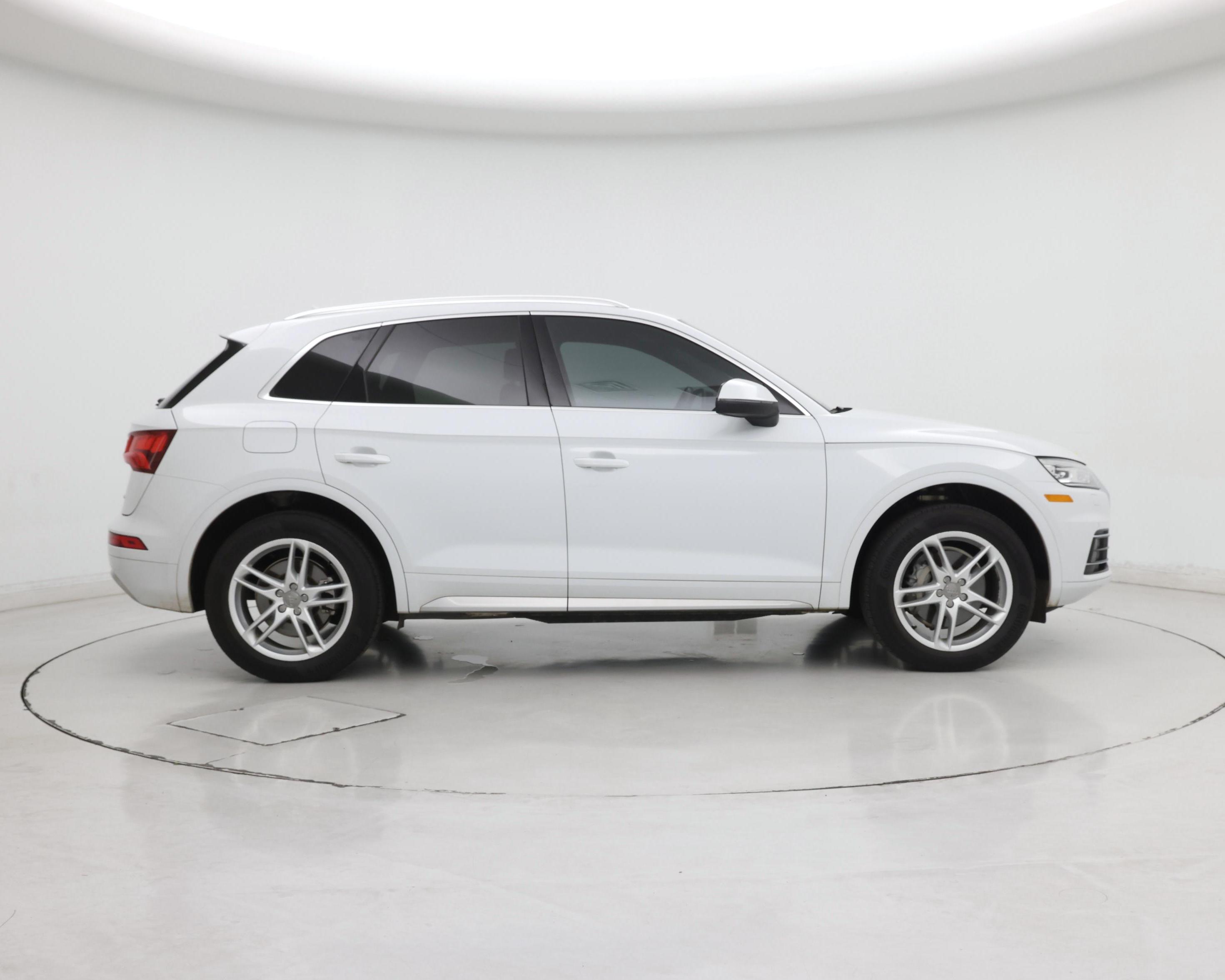 Thumbnail: 2020 Audi Q5 - 7