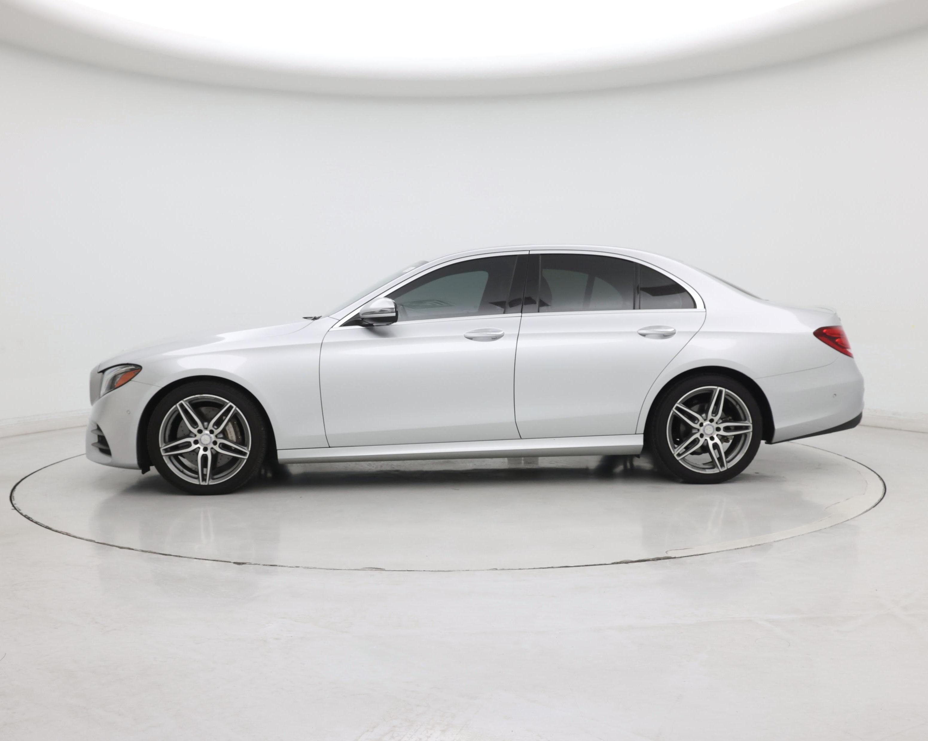 Thumbnail: 2017 Mercedes-Benz E-Class - 3