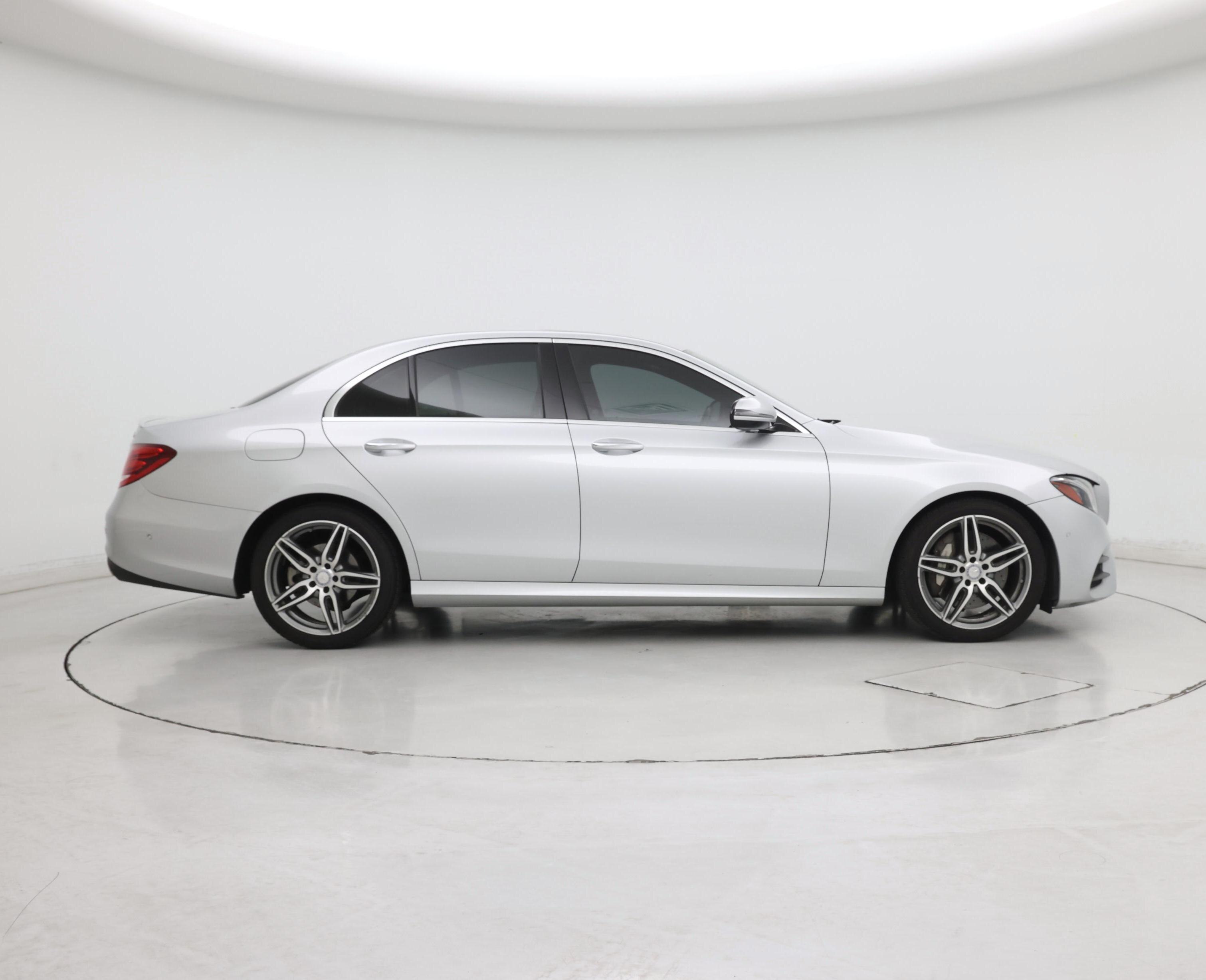 Thumbnail: 2017 Mercedes-Benz E-Class - 7