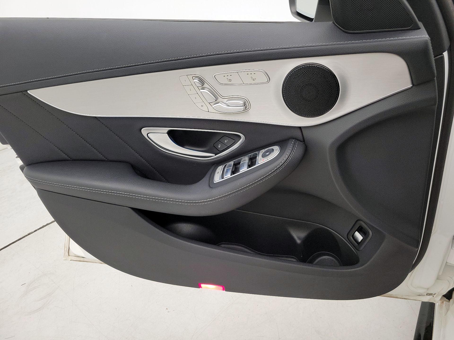 Thumbnail: 2018 Mercedes-Benz C-Class - 12