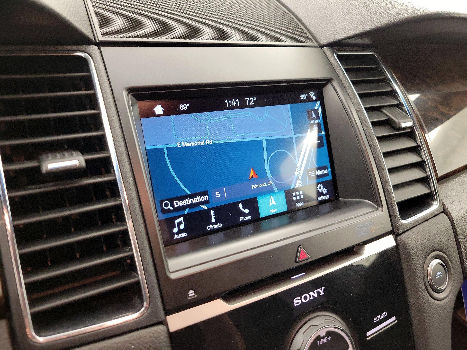 Thumbnail: 2017 Ford Taurus - 14