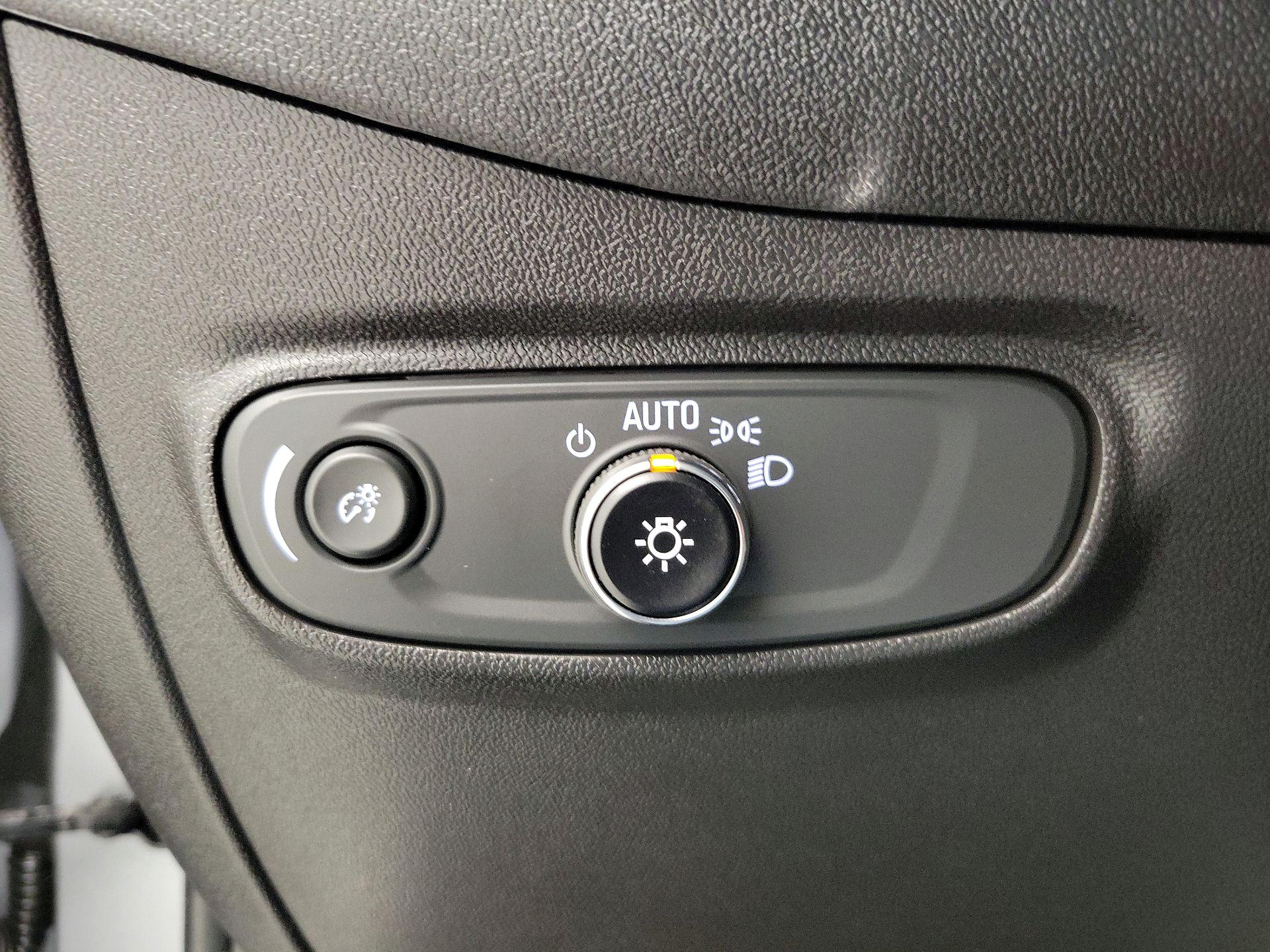 Thumbnail: 2023 Chevrolet Equinox - 13