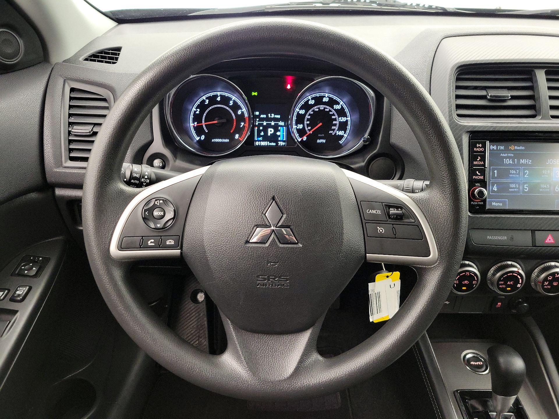 Thumbnail: 2023 Mitsubishi Outlander Sport - 10