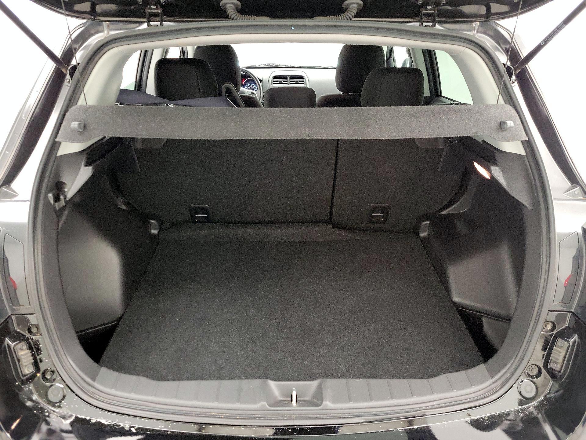 Thumbnail: 2023 Mitsubishi Outlander Sport - 20