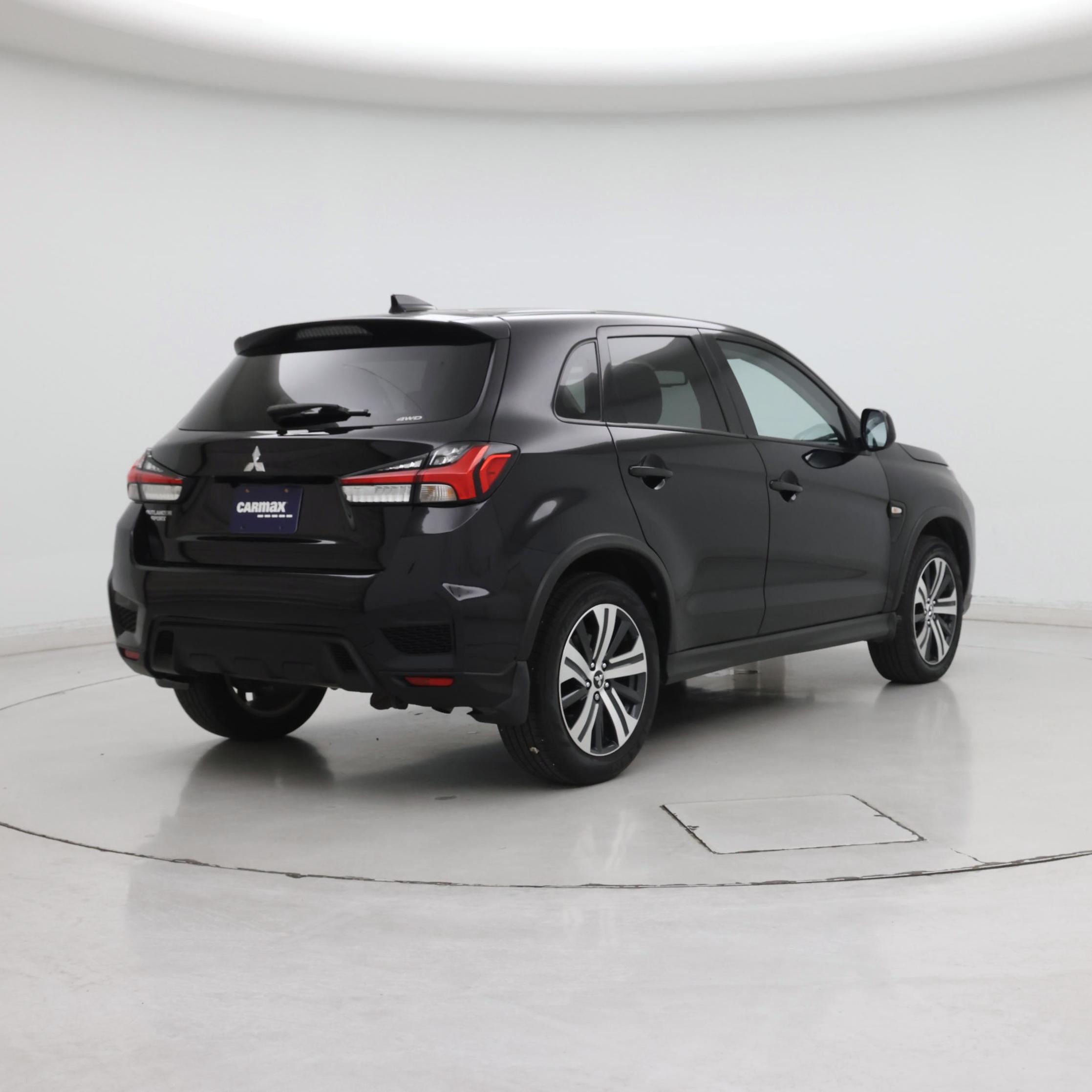 Thumbnail: 2023 Mitsubishi Outlander Sport - 8