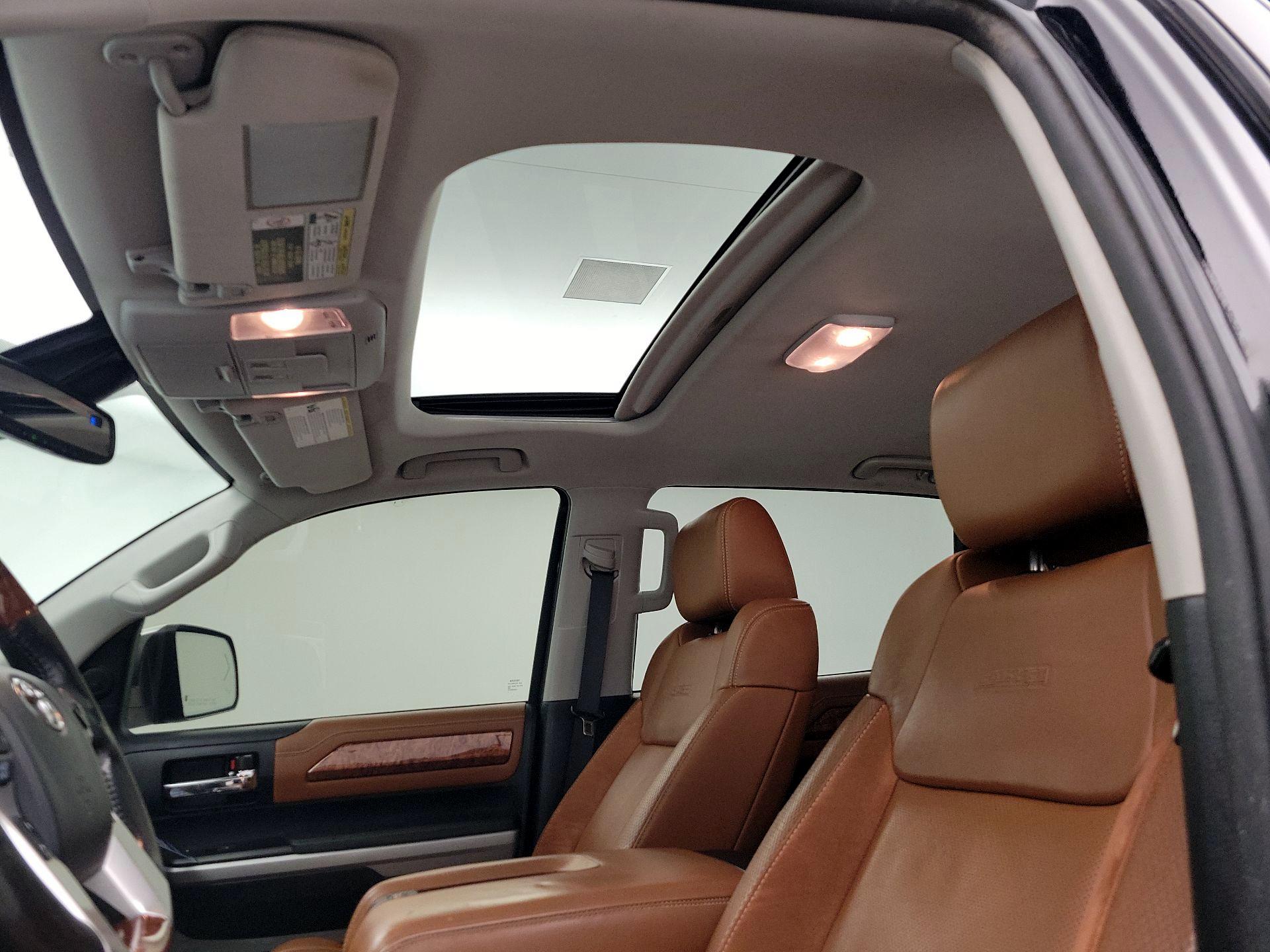 Thumbnail: 2018 Toyota Tundra - 20