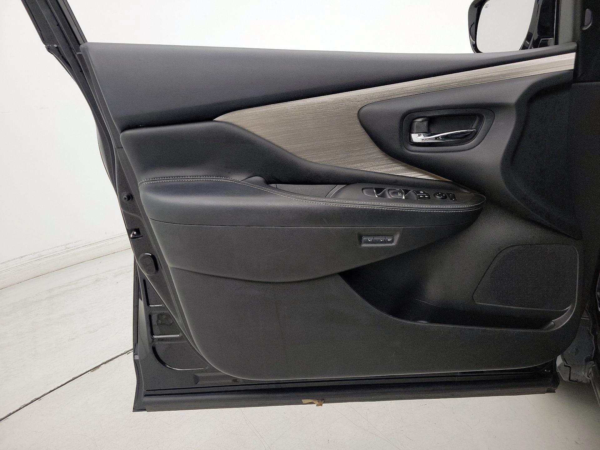 Thumbnail: 2015 Nissan Murano - 12