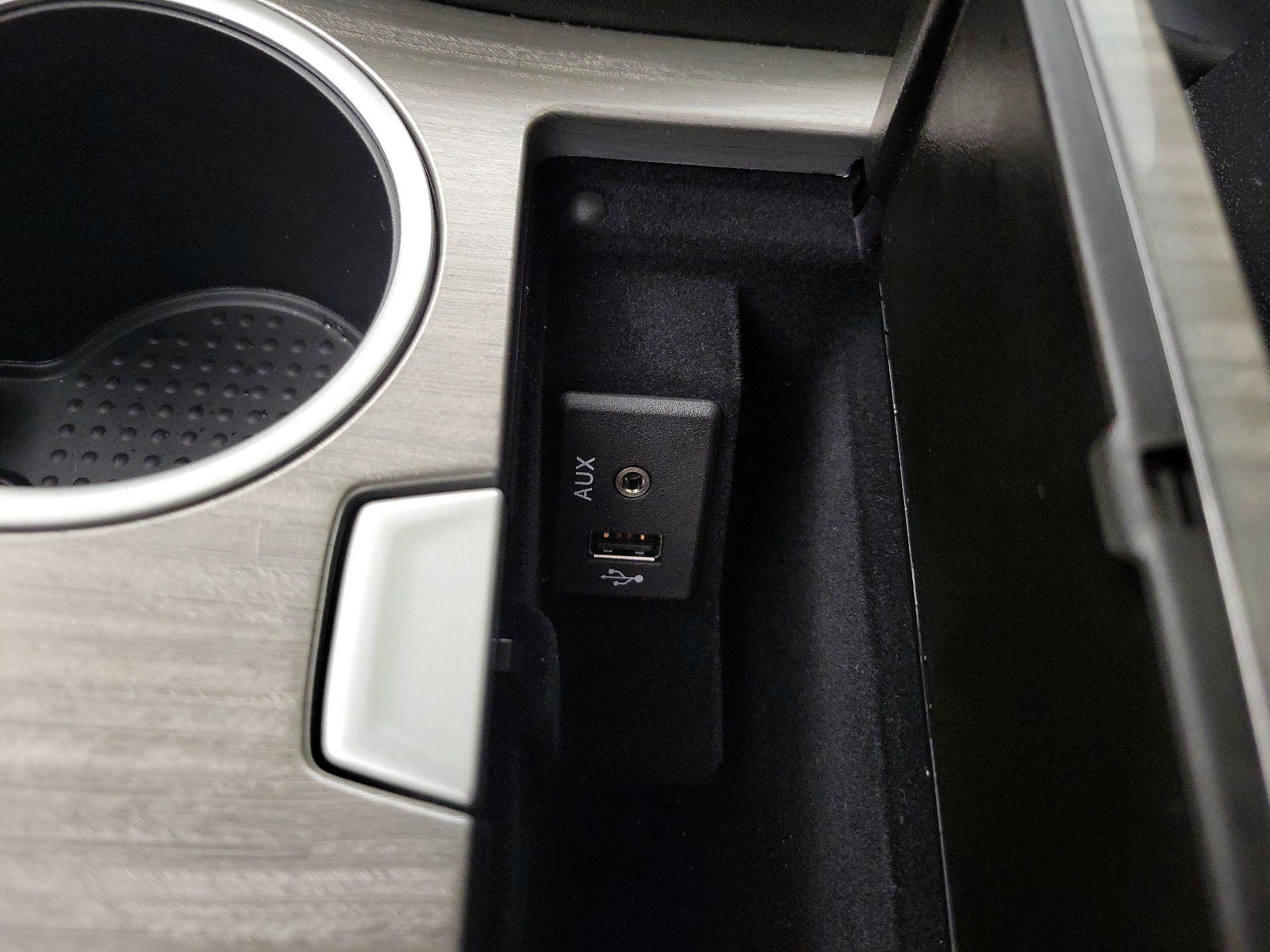 Thumbnail: 2015 Nissan Murano - 19