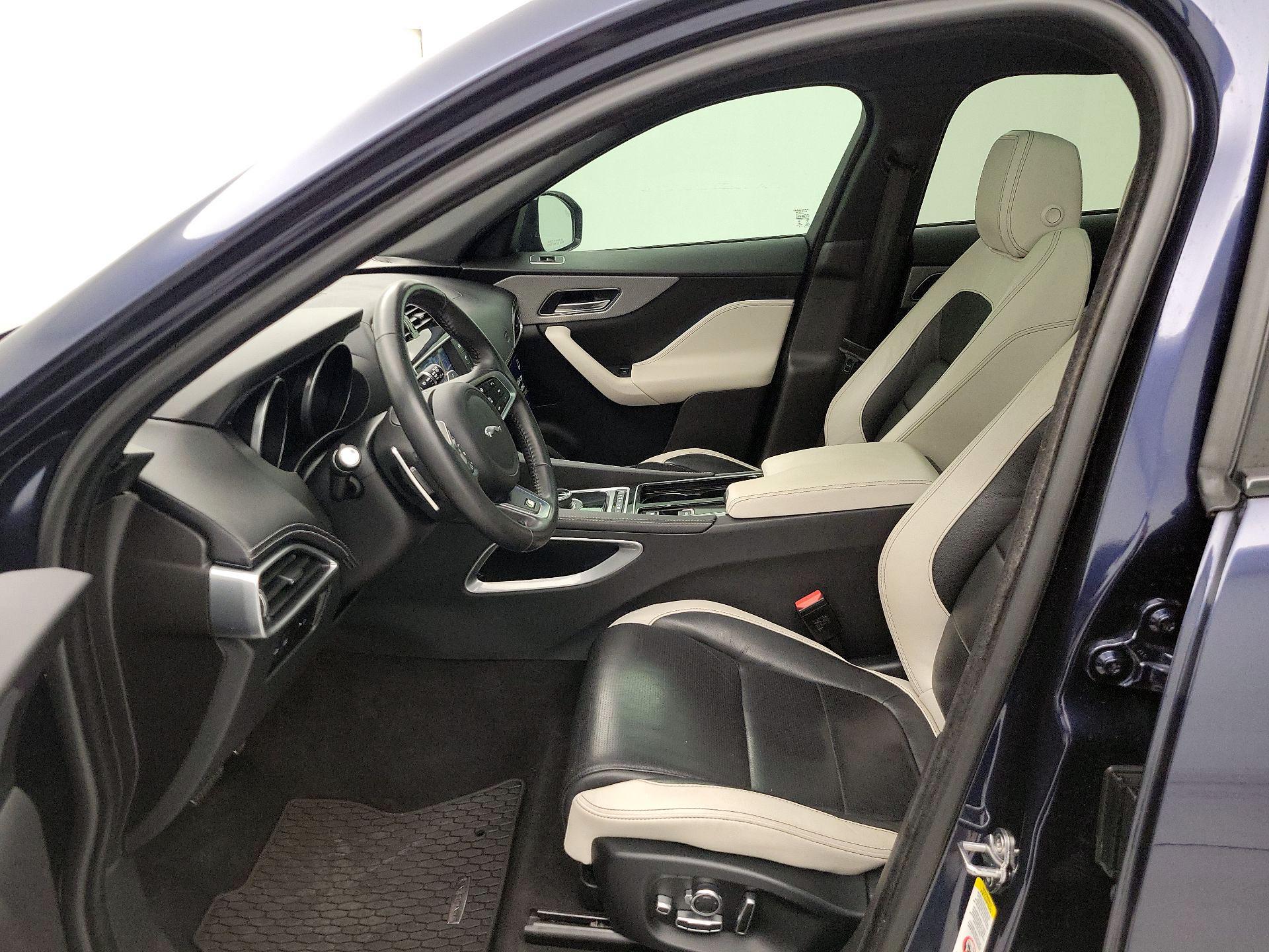 Thumbnail: 2018 Jaguar F-Pace - 11