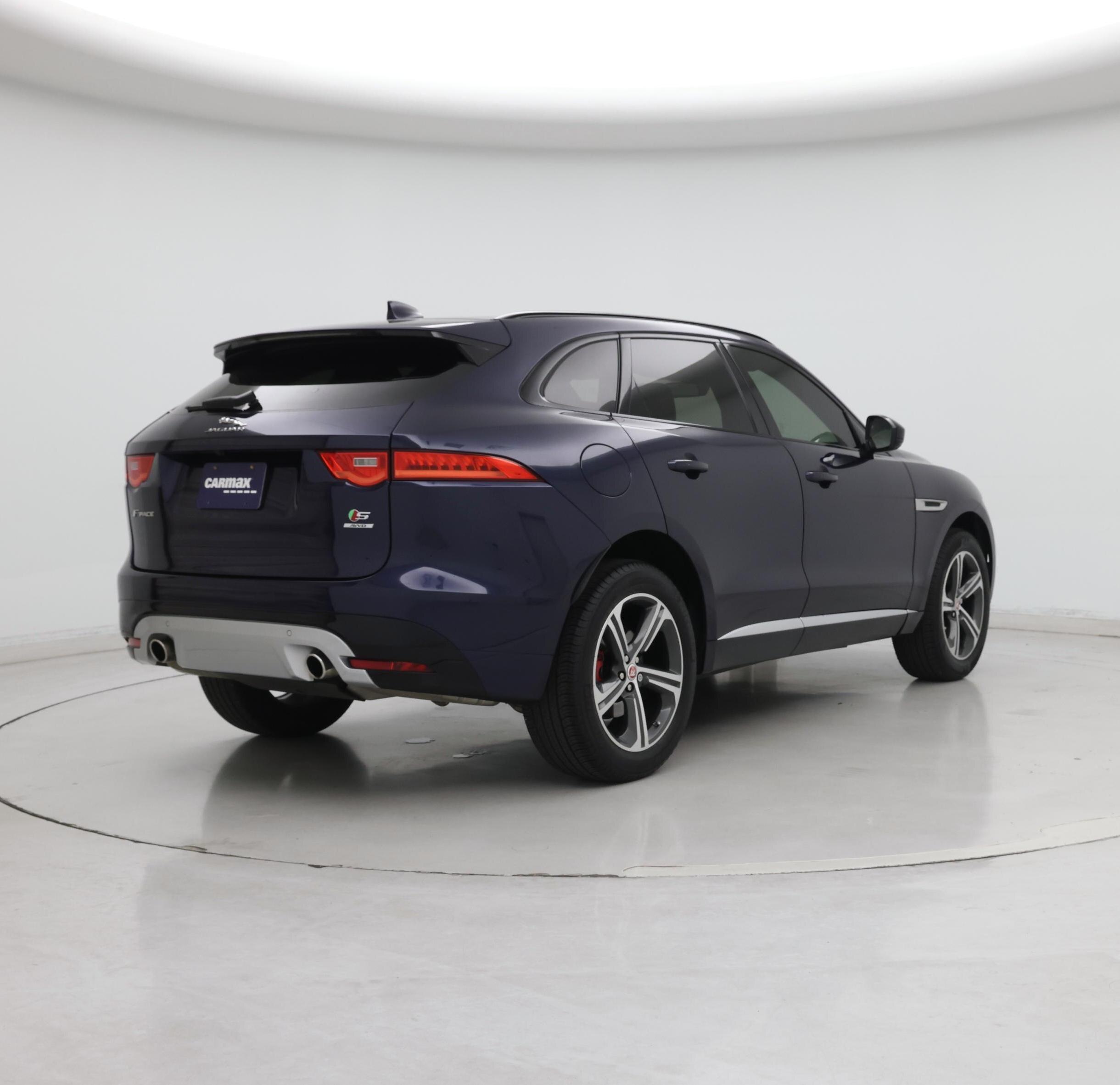 Thumbnail: 2018 Jaguar F-Pace - 8