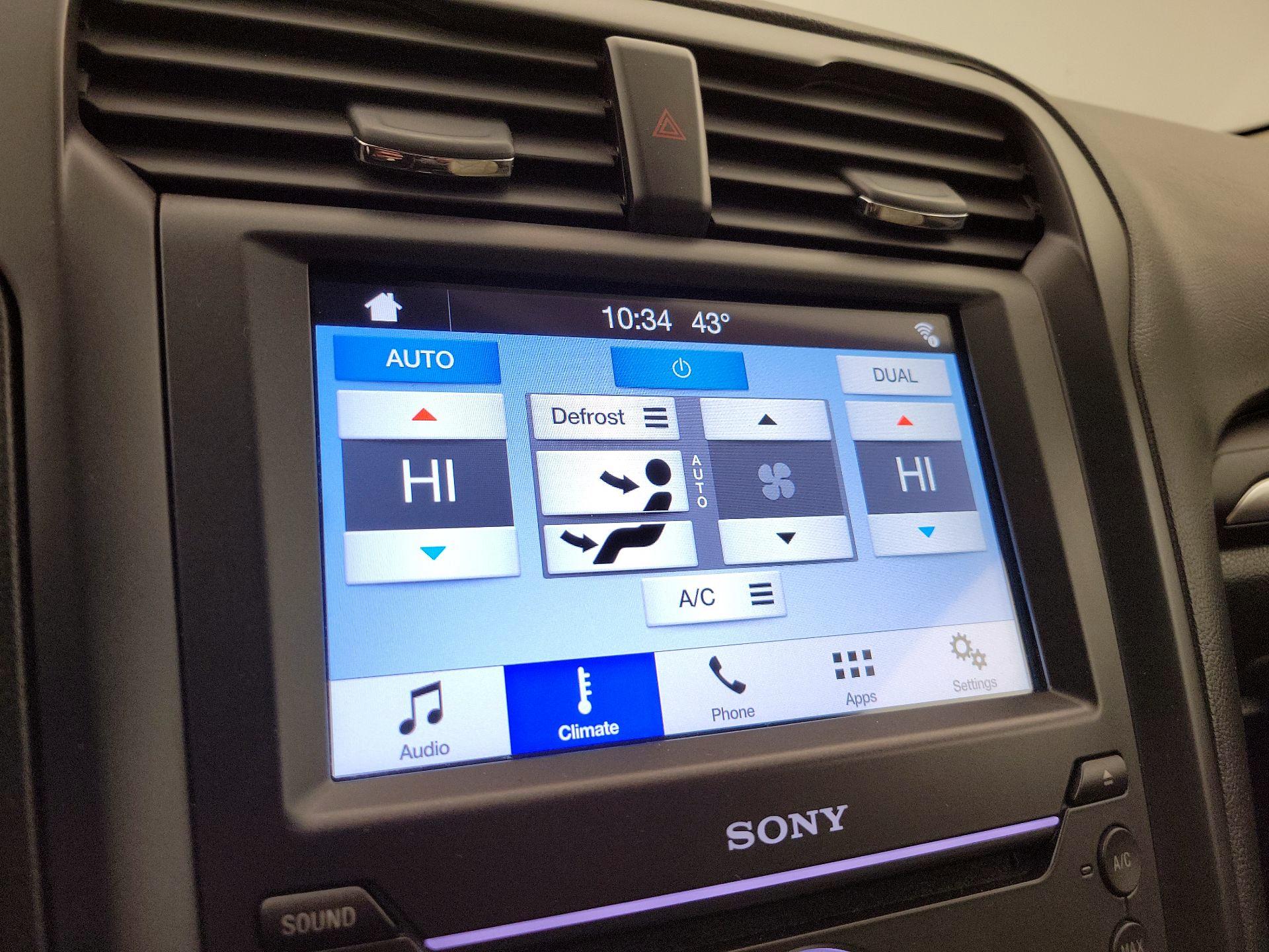 Thumbnail: 2017 Ford Fusion - 16