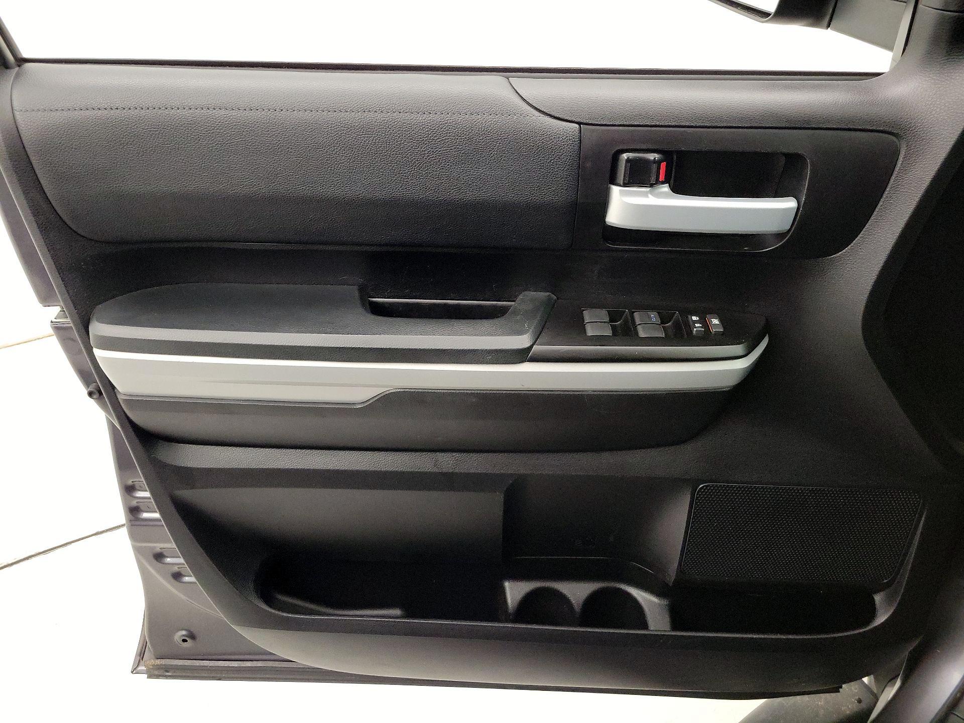 Thumbnail: 2021 Toyota Tundra - 12