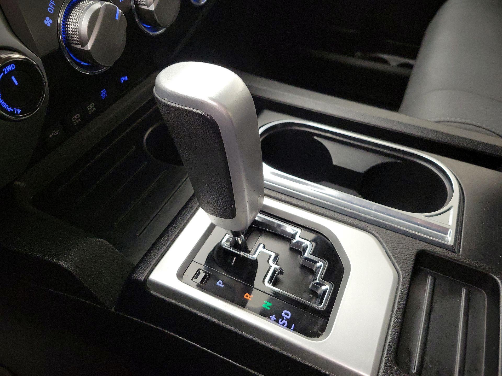 Thumbnail: 2021 Toyota Tundra - 17