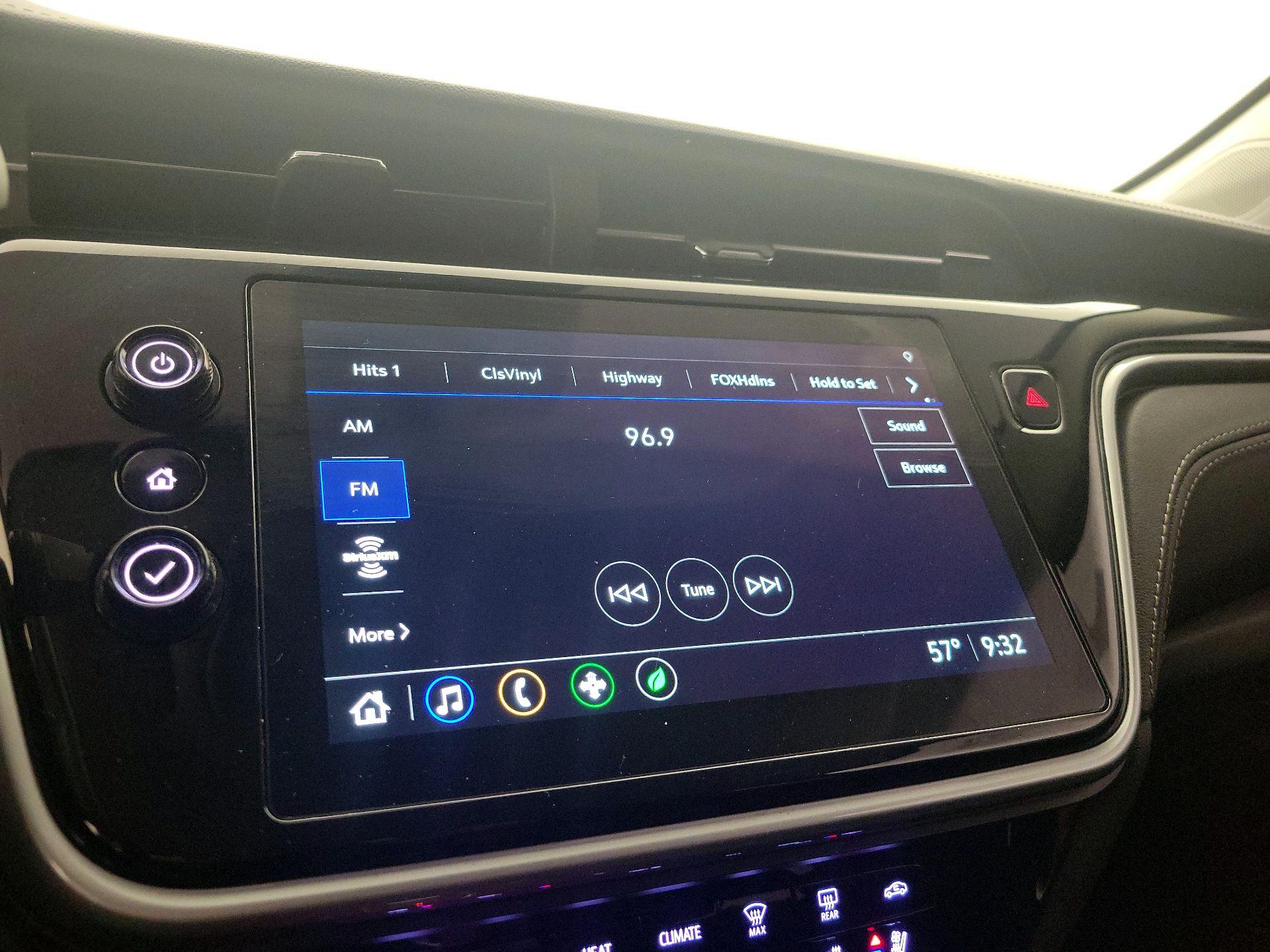 Thumbnail: 2023 Chevrolet Bolt EUV - 15