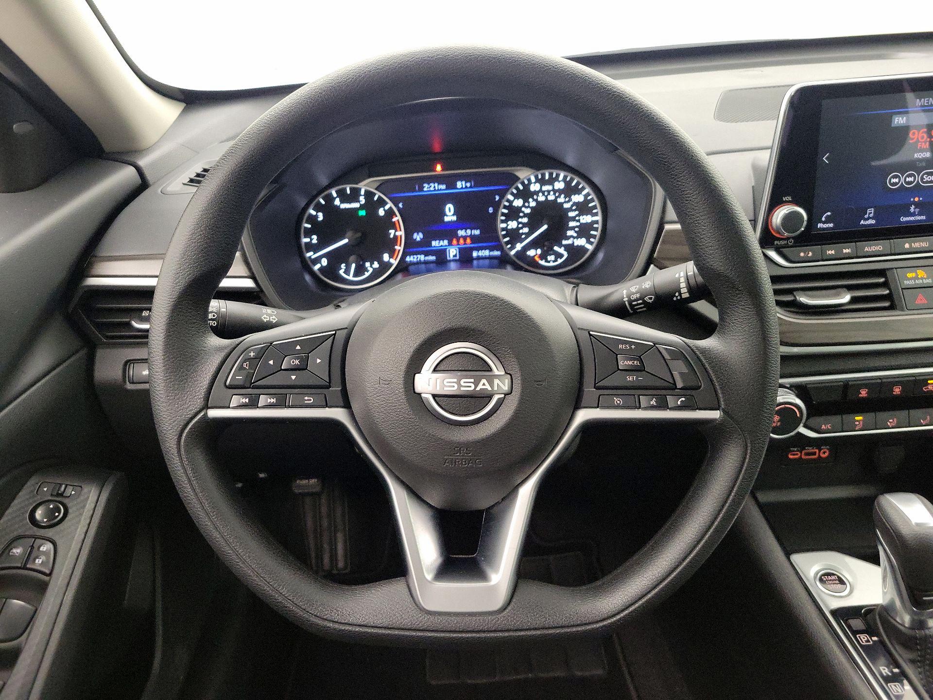 Thumbnail: 2024 Nissan Altima - 10