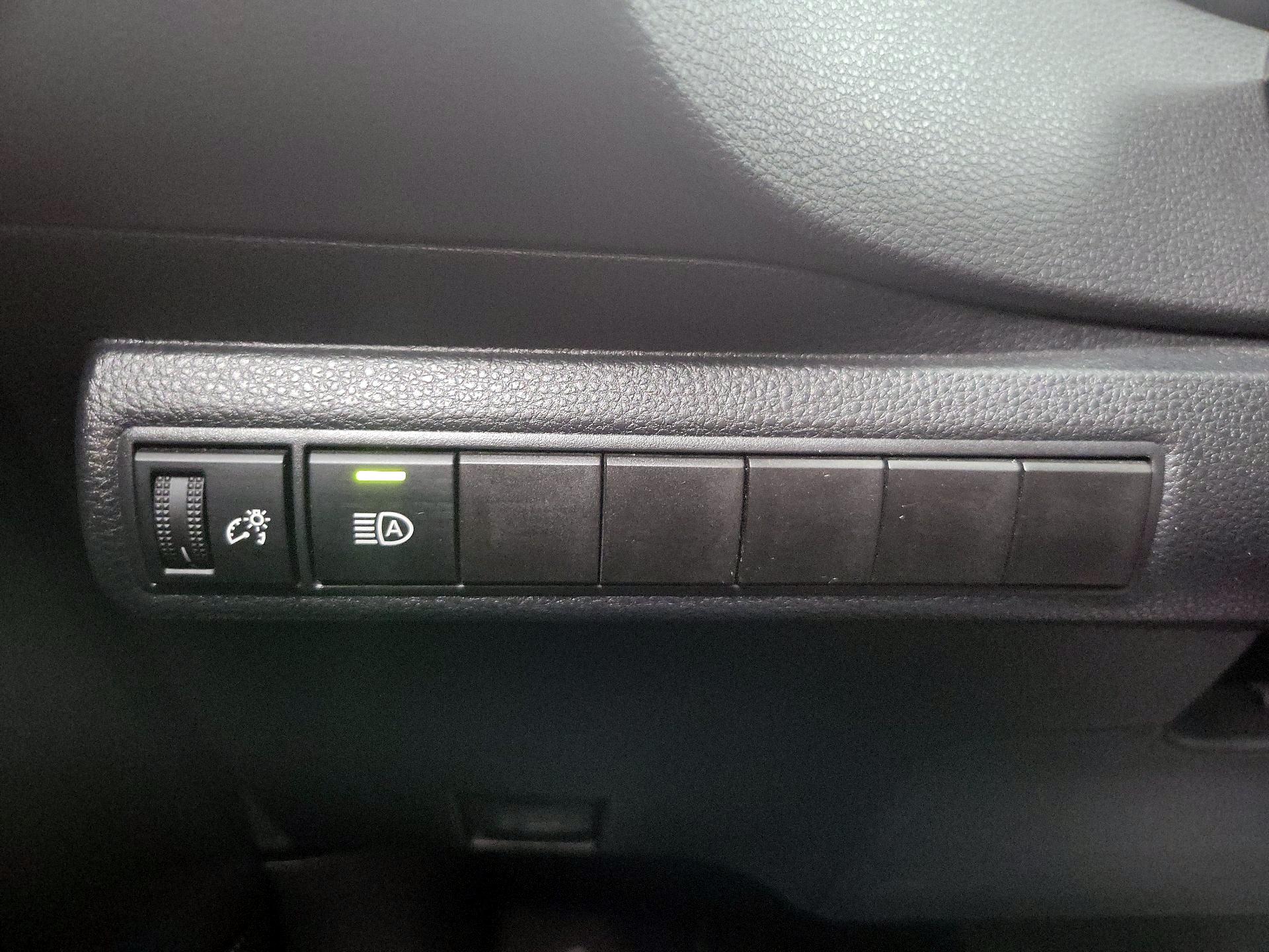 Thumbnail: 2024 Toyota Corolla - 13