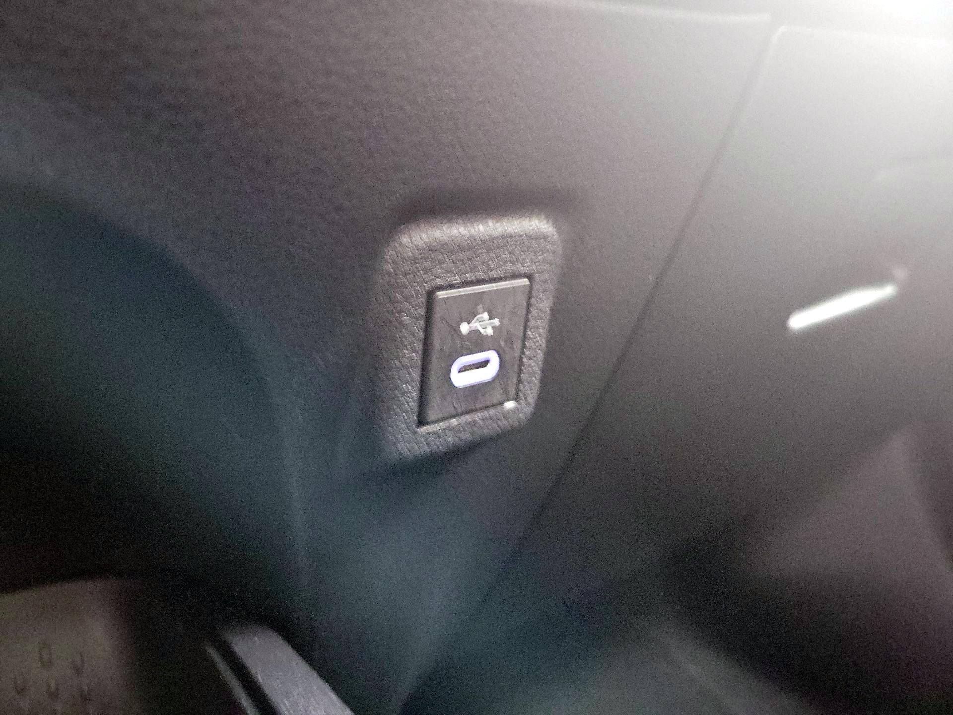 Thumbnail: 2024 Toyota Corolla - 18