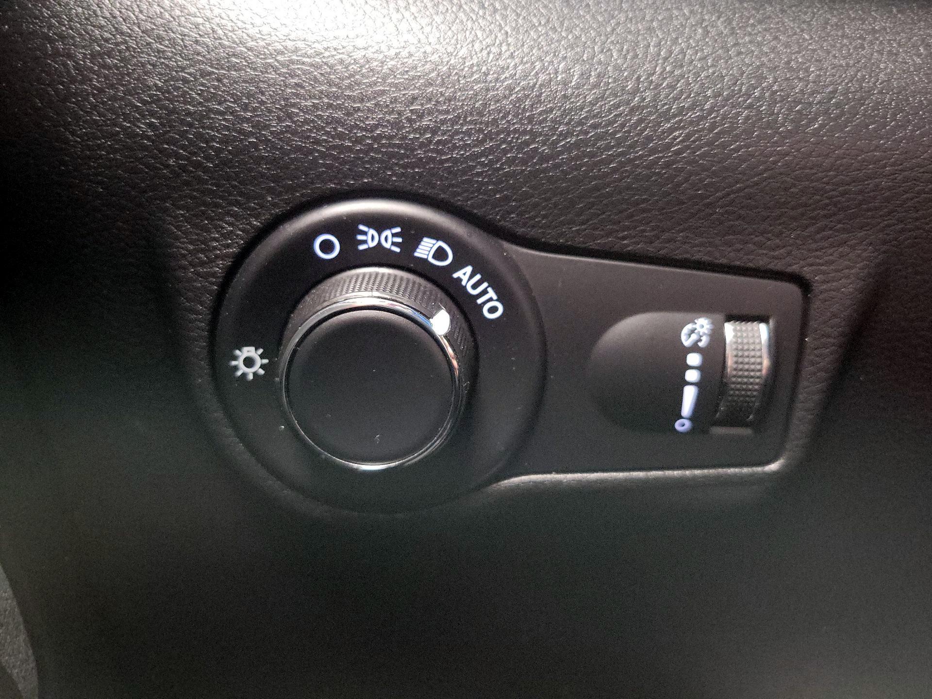 Thumbnail: 2023 Jeep Compass - 13