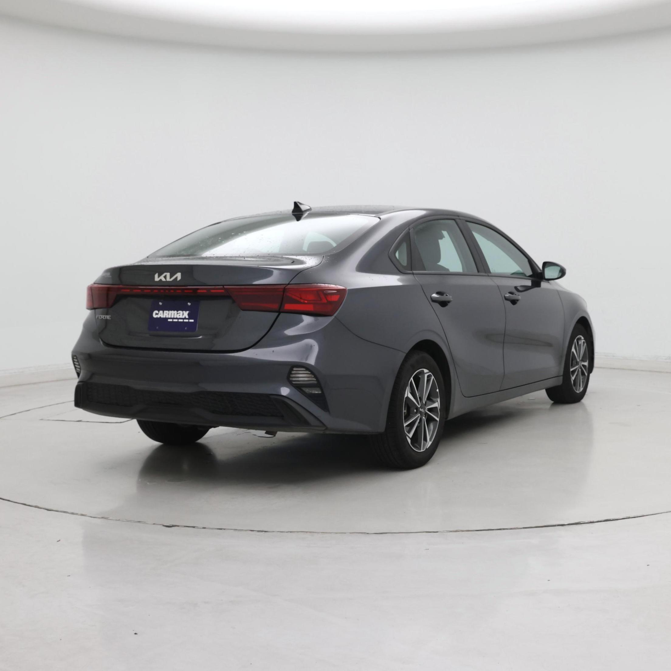 Thumbnail: 2024 Kia Forte - 8