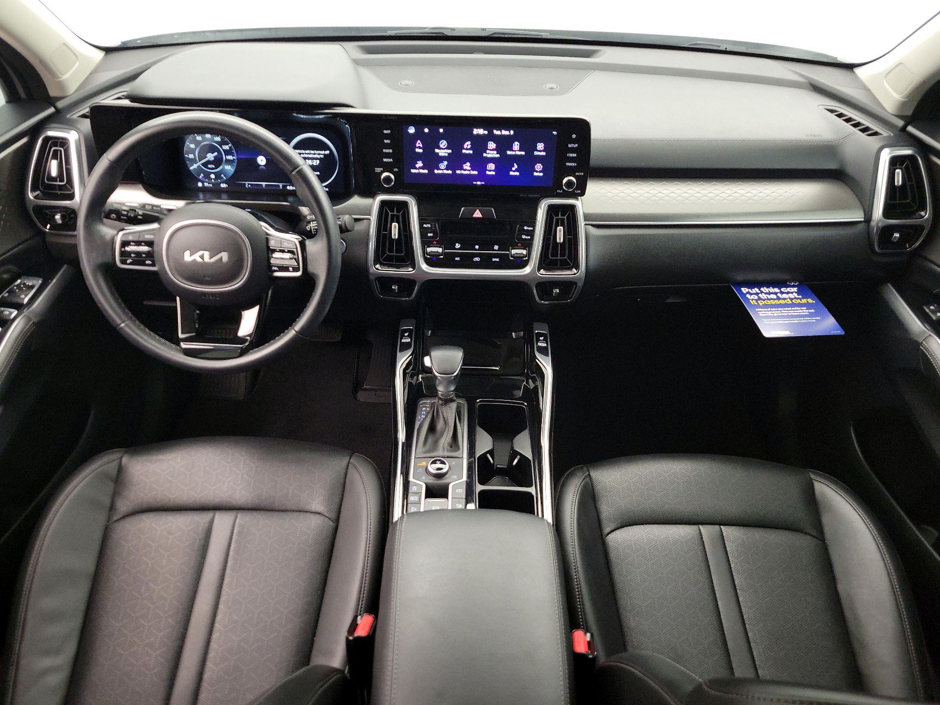 Thumbnail: 2023 Kia Sorento - 9