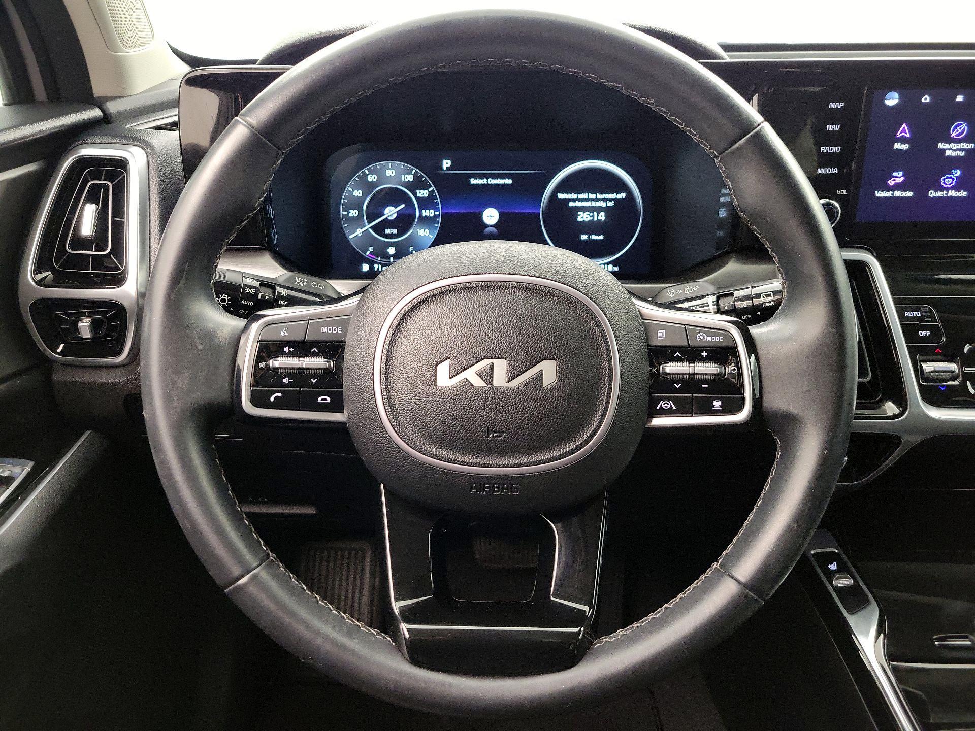 Thumbnail: 2023 Kia Sorento - 10