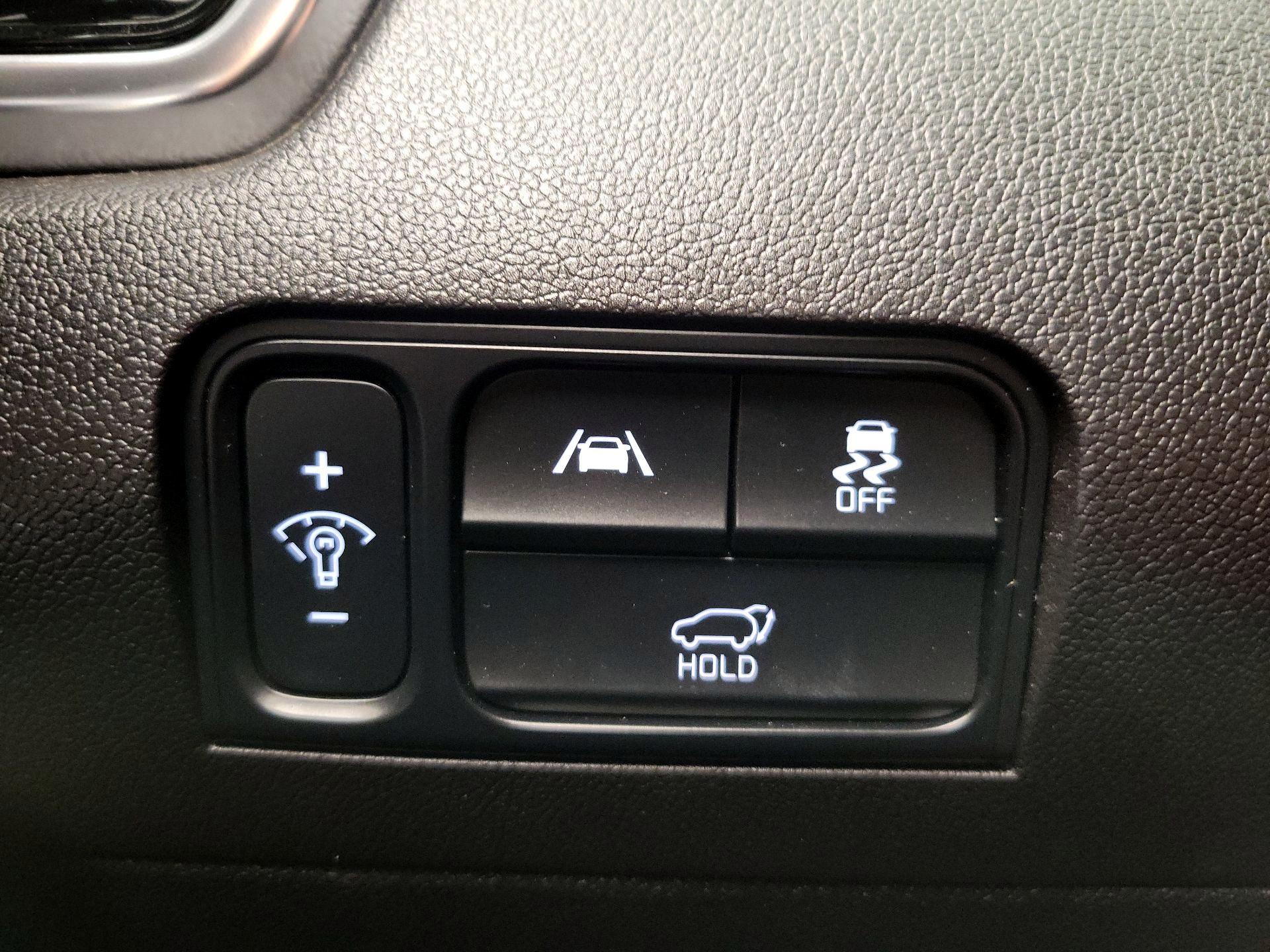 Thumbnail: 2023 Kia Sorento - 13