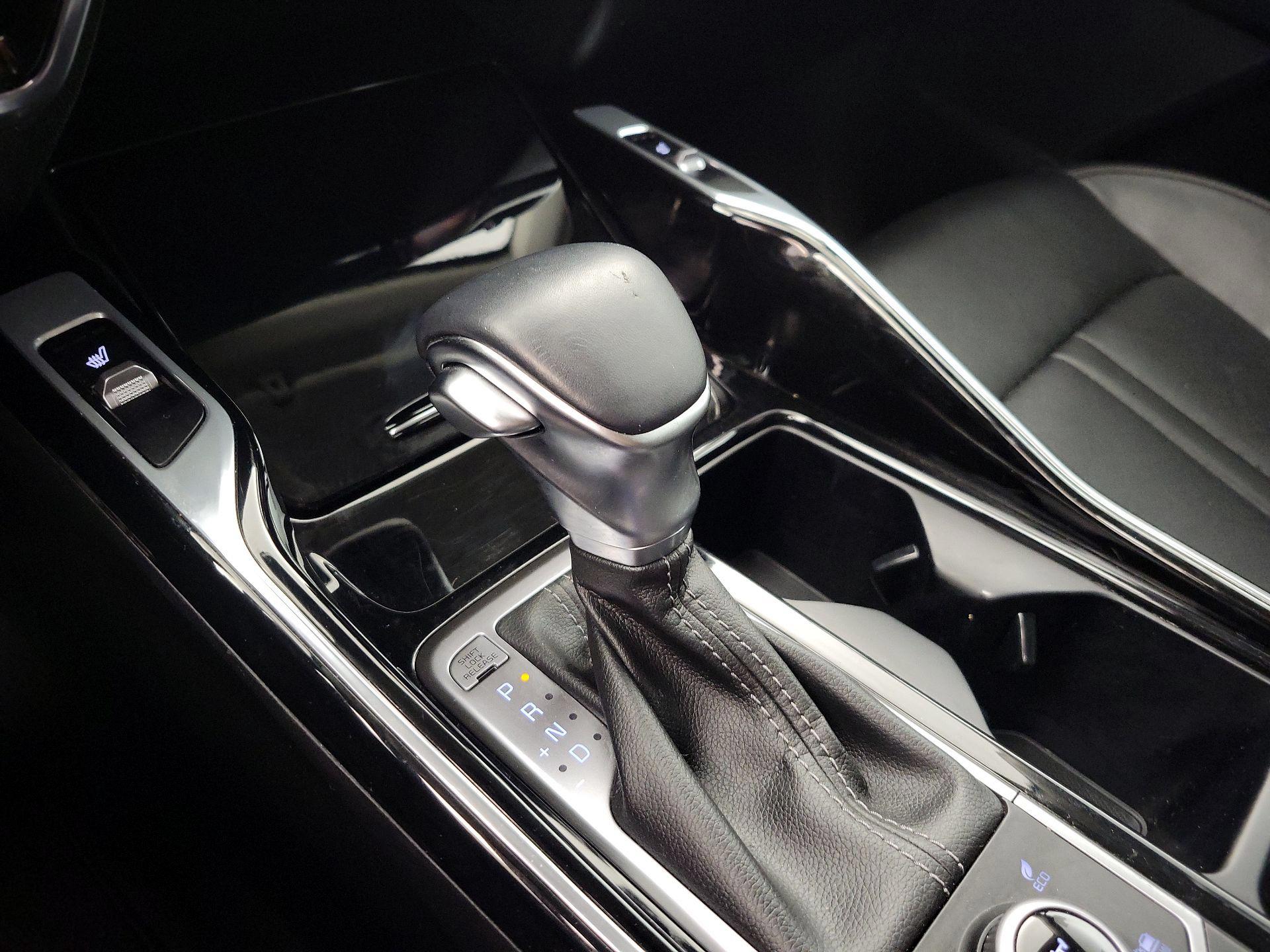 Thumbnail: 2023 Kia Sorento - 18