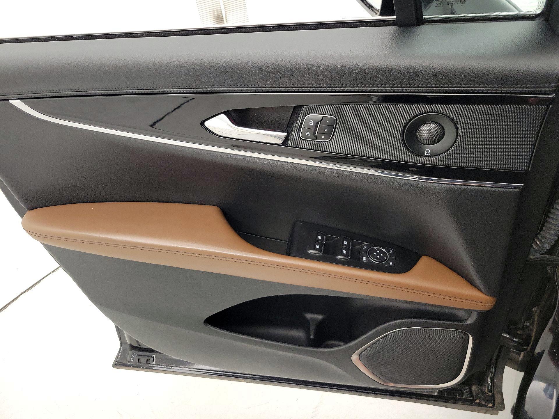 Thumbnail: 2022 Lincoln Nautilus - 12