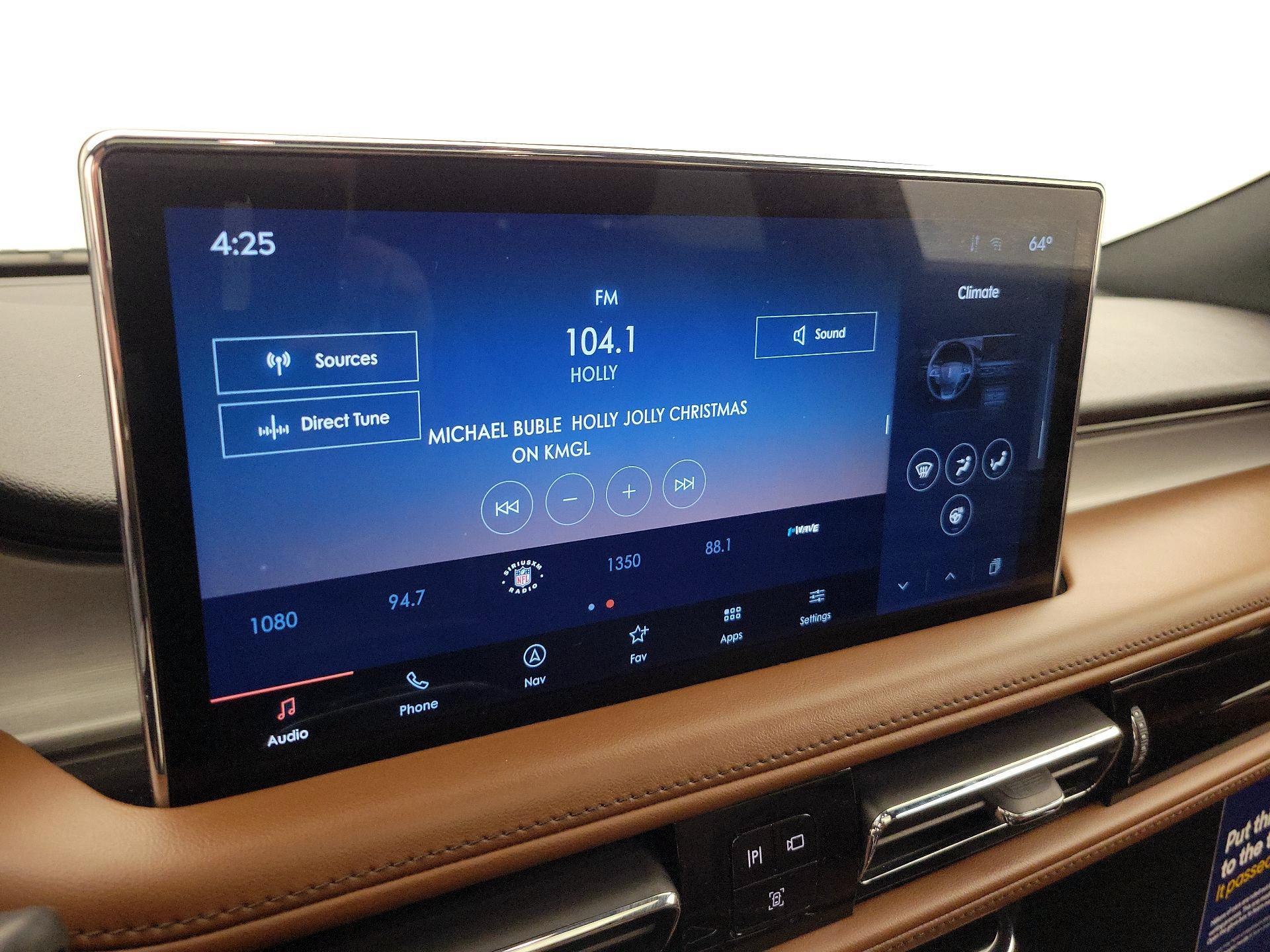 Thumbnail: 2022 Lincoln Nautilus - 16