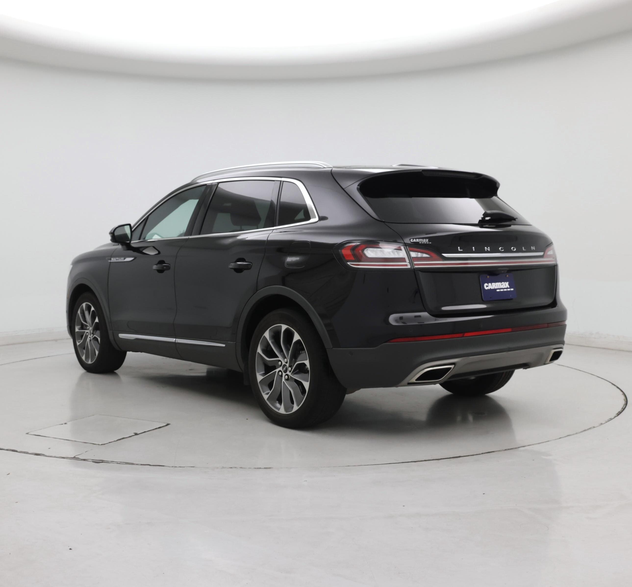 Thumbnail: 2022 Lincoln Nautilus - 2