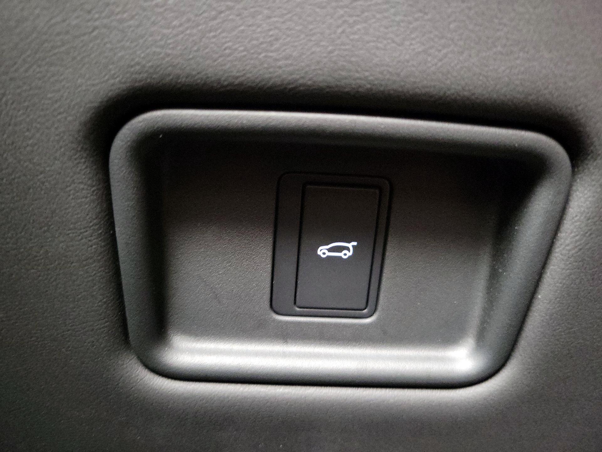 Thumbnail: 2024 Land Rover Range Rover Sport - 13