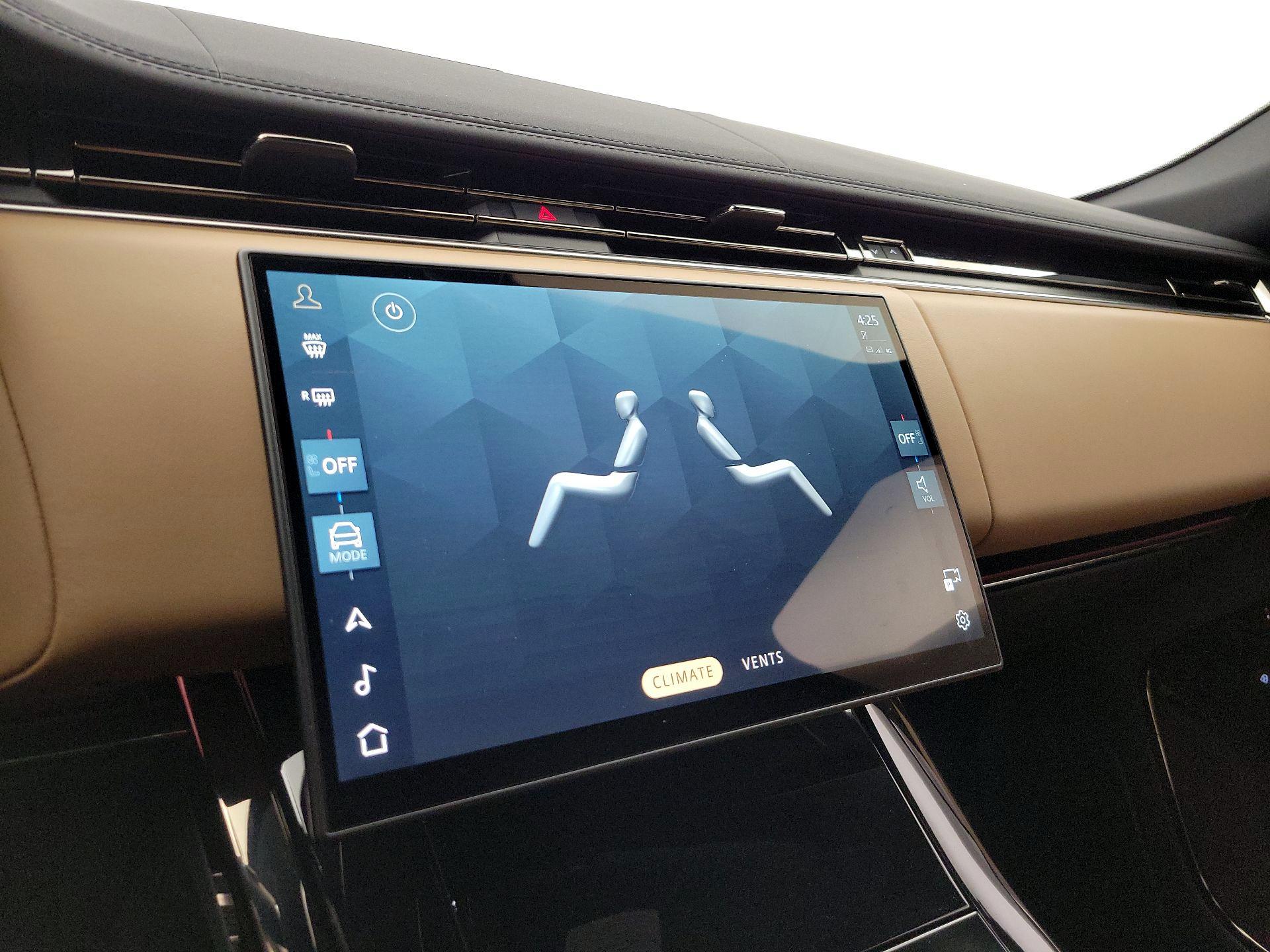 Thumbnail: 2024 Land Rover Range Rover Sport - 16