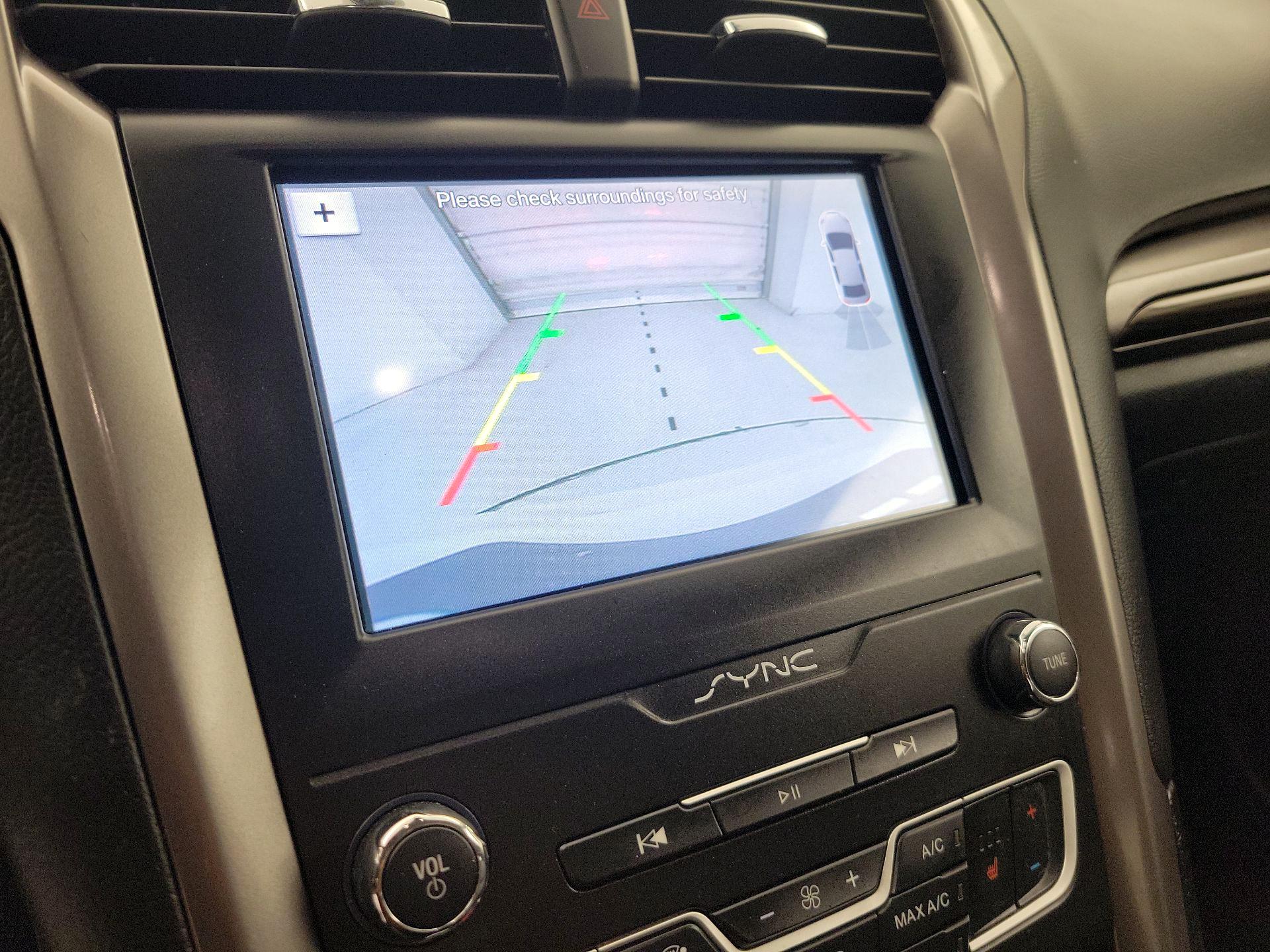 Thumbnail: 2019 Ford Fusion - 15