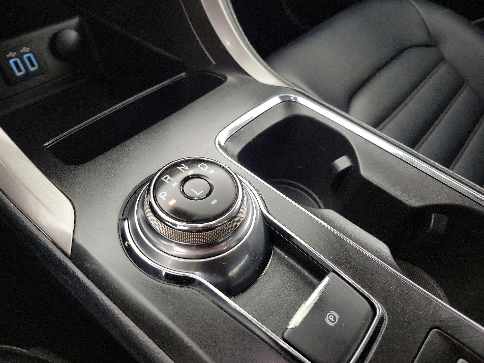 Thumbnail: 2019 Ford Fusion - 18