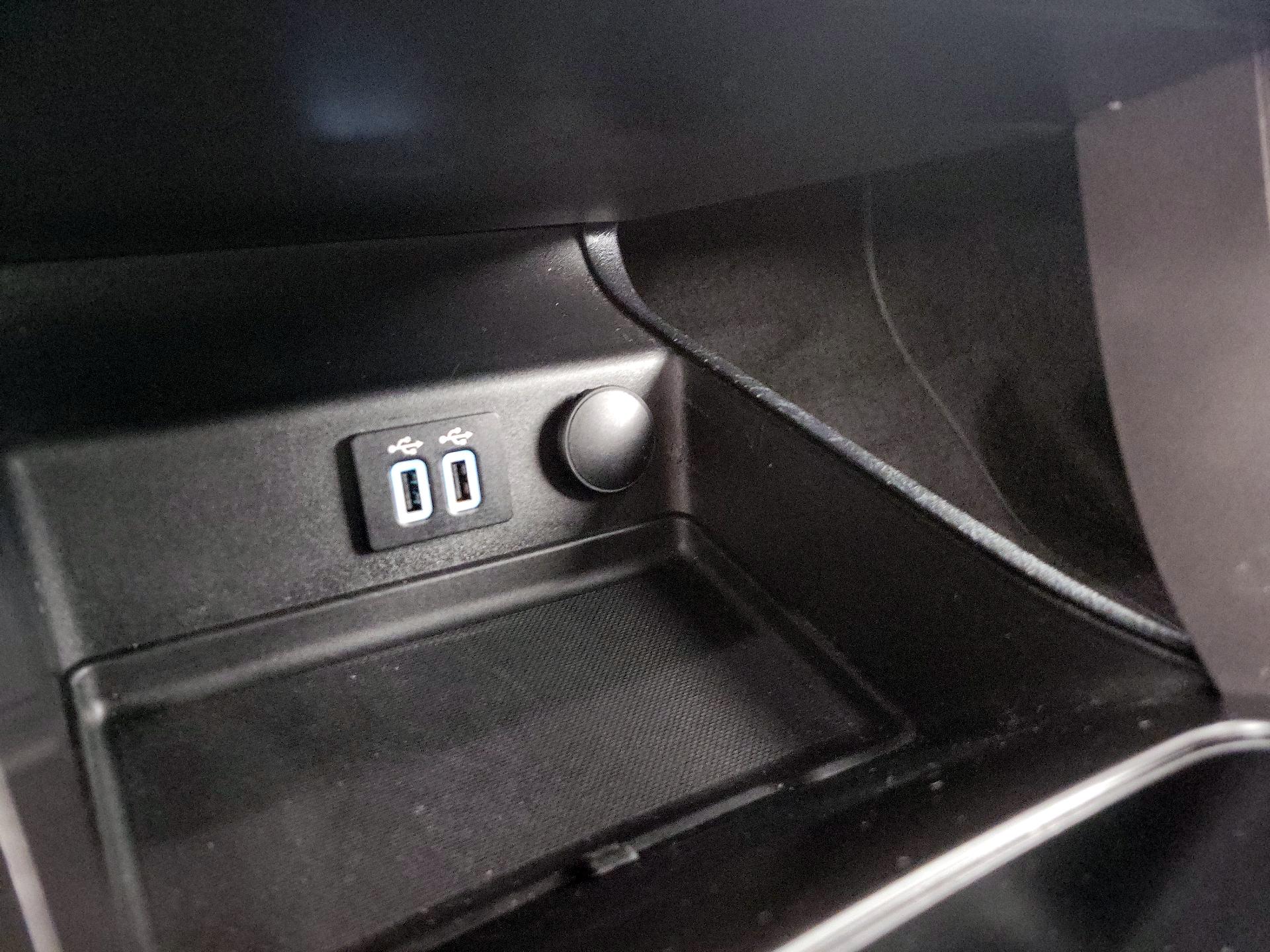 Thumbnail: 2019 Ford Fusion - 19