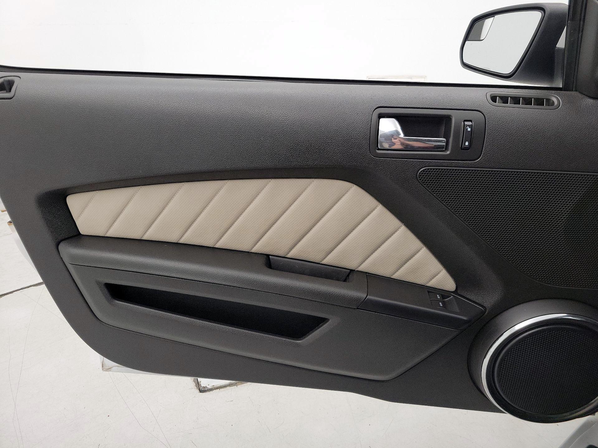 Thumbnail: 2014 Ford Mustang - 12