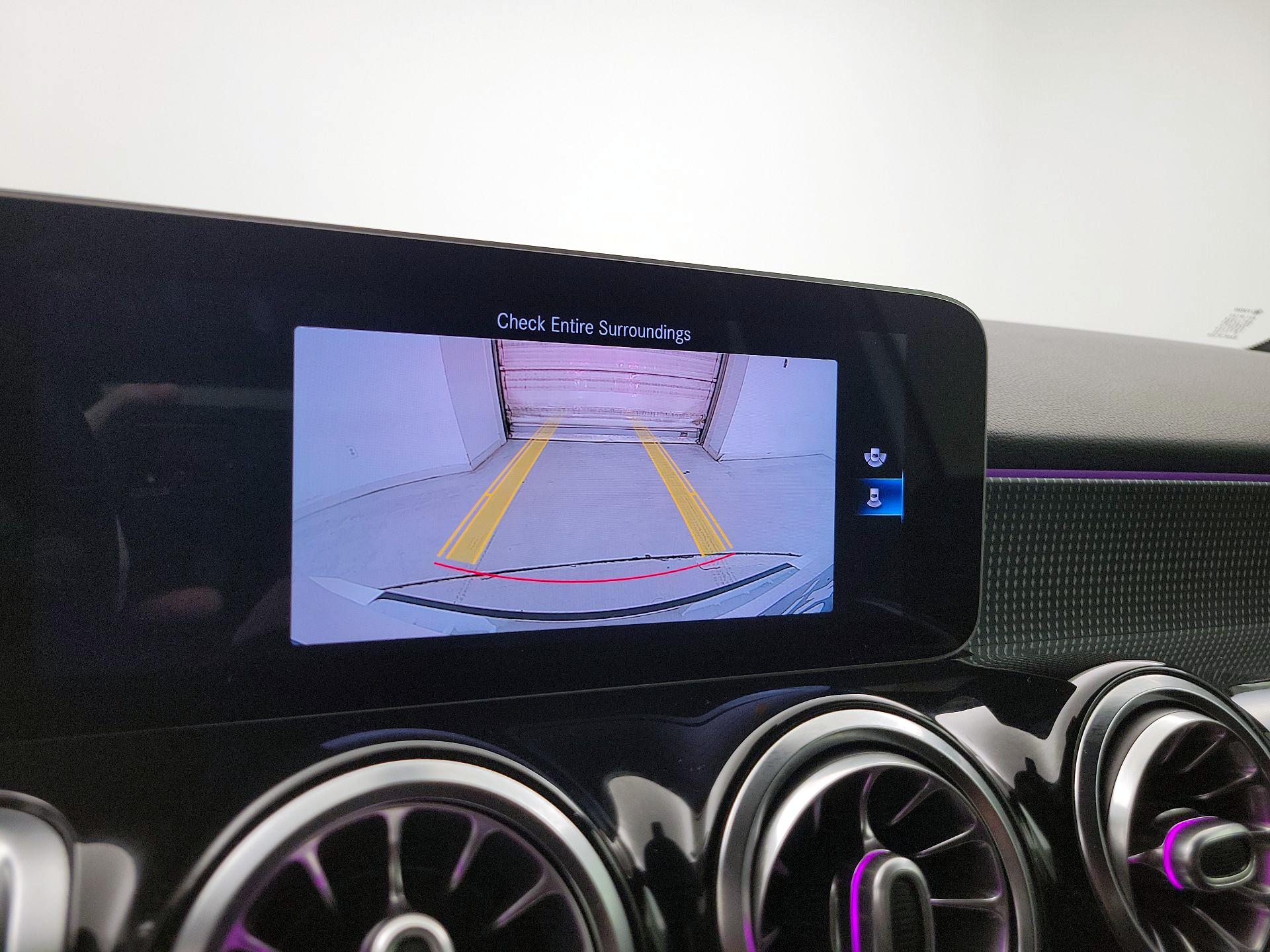 Thumbnail: 2021 Mercedes-Benz GLB - 14