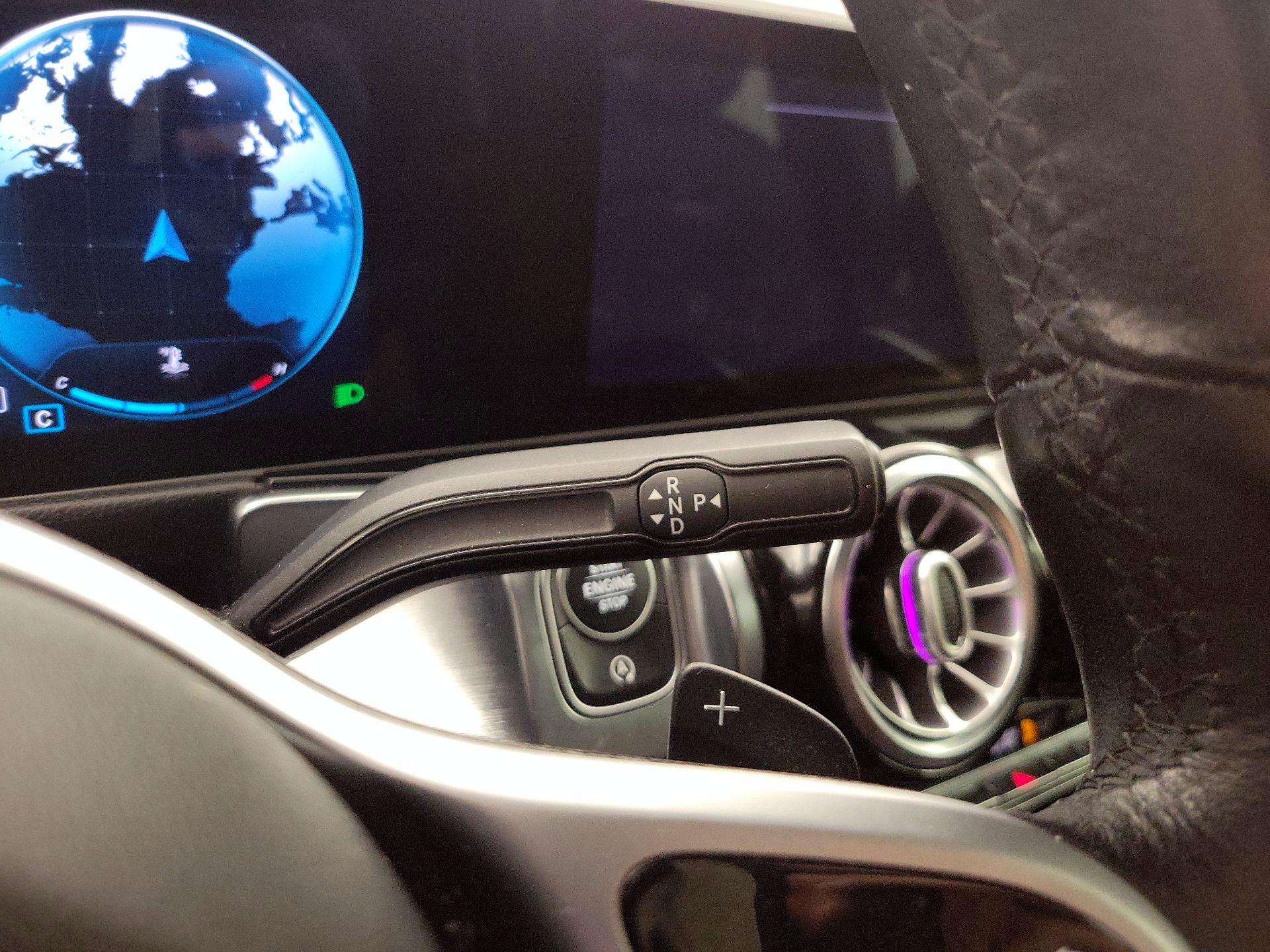 Thumbnail: 2021 Mercedes-Benz GLB - 17