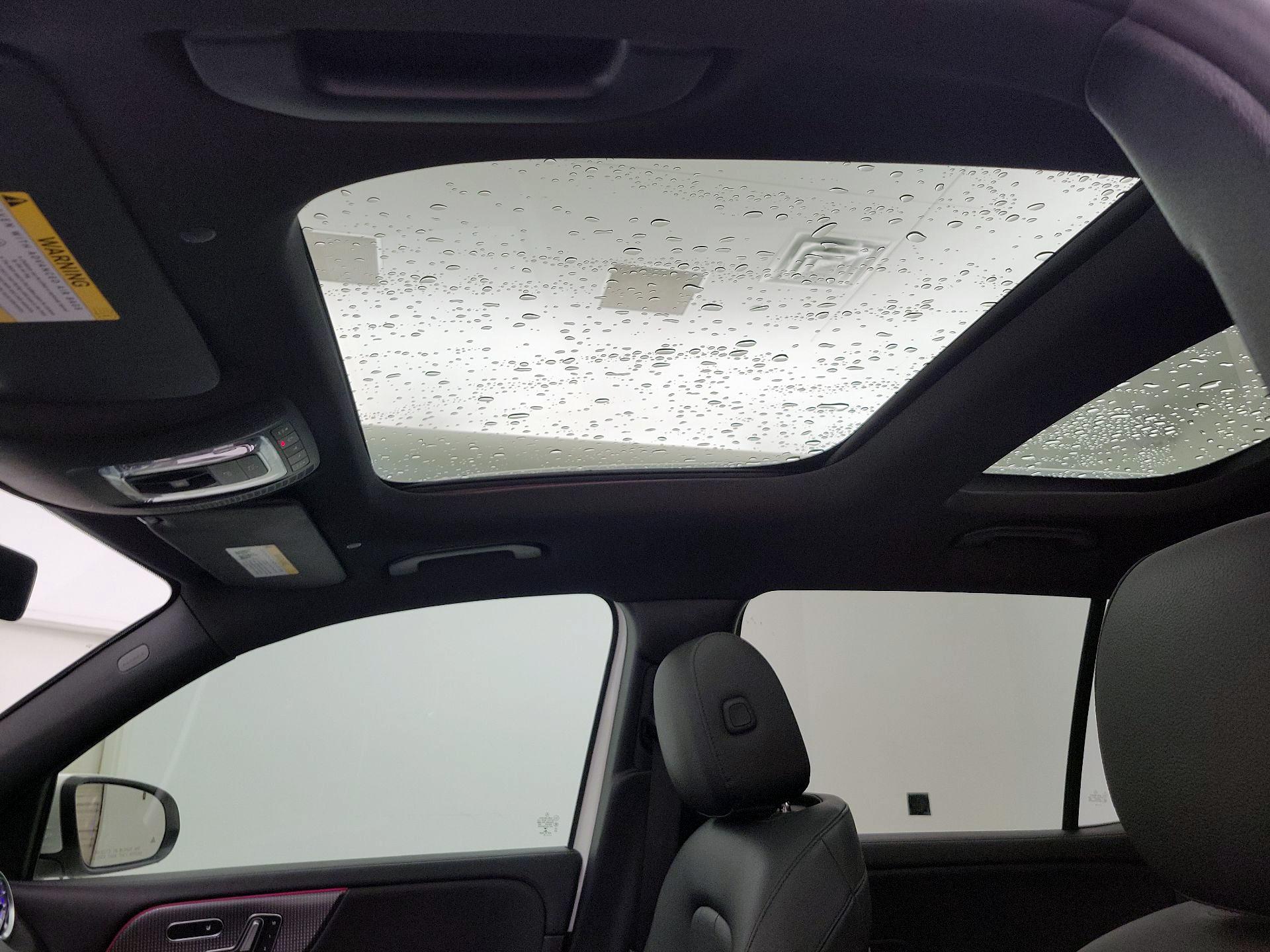 Thumbnail: 2021 Mercedes-Benz GLB - 19